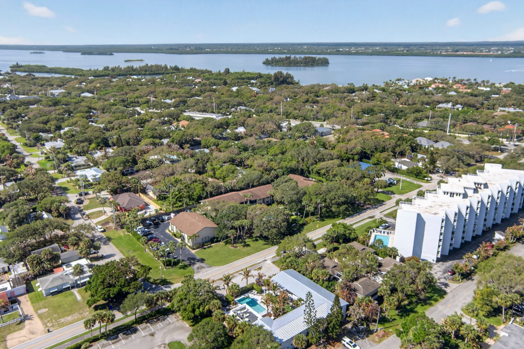  910 E Causeway Boulevard, Vero Beach, FL, 32963 - 物件實景