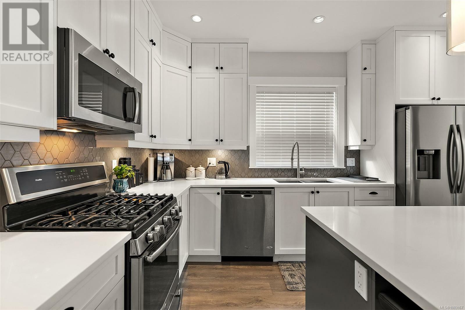 LANGFORD, British Columbia, V9B 0R8, CA, 5 Bedrooms Bedrooms, ,4 BathroomsBathrooms,Residential,For Sale,1874000