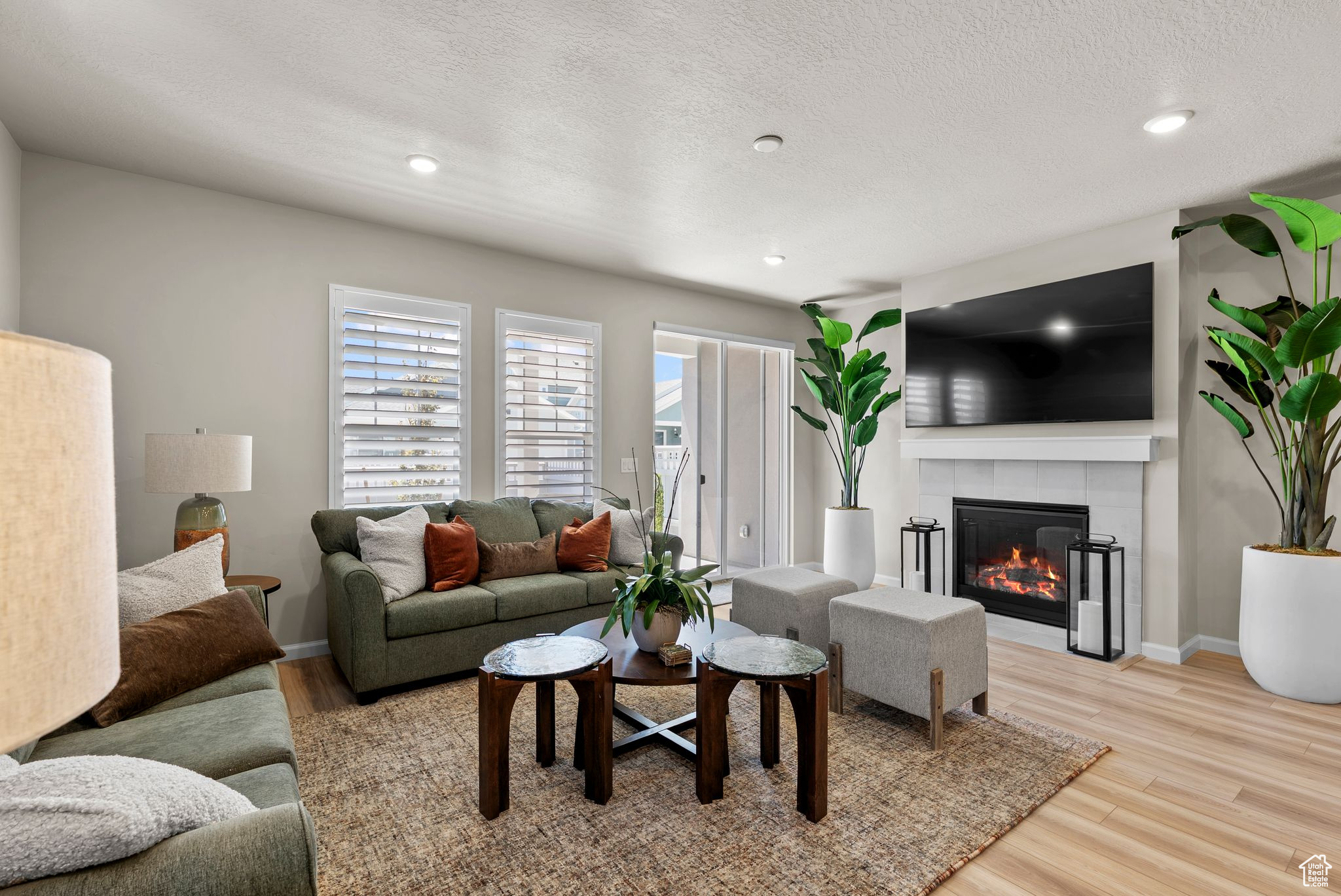 South Jordan, Utah, 84009, United States, 2 Bedrooms Bedrooms, ,3 BathroomsBathrooms,Residential,For Sale,1903673