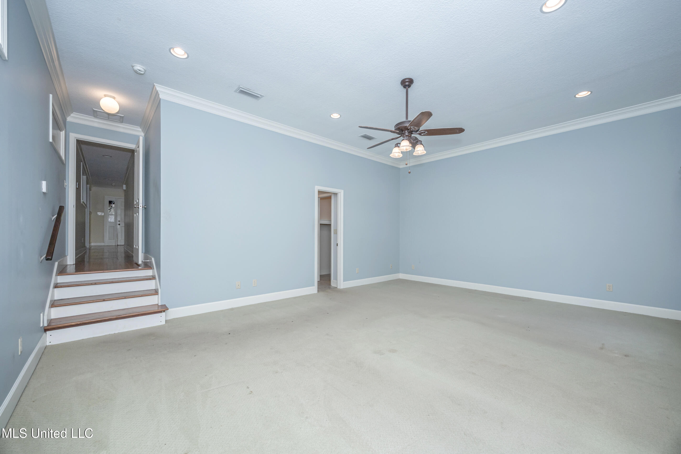 Ocean Springs, Mississippi, 39564, United States, 3 Bedrooms Bedrooms, ,3 BathroomsBathrooms,Residential,For Sale,1903607