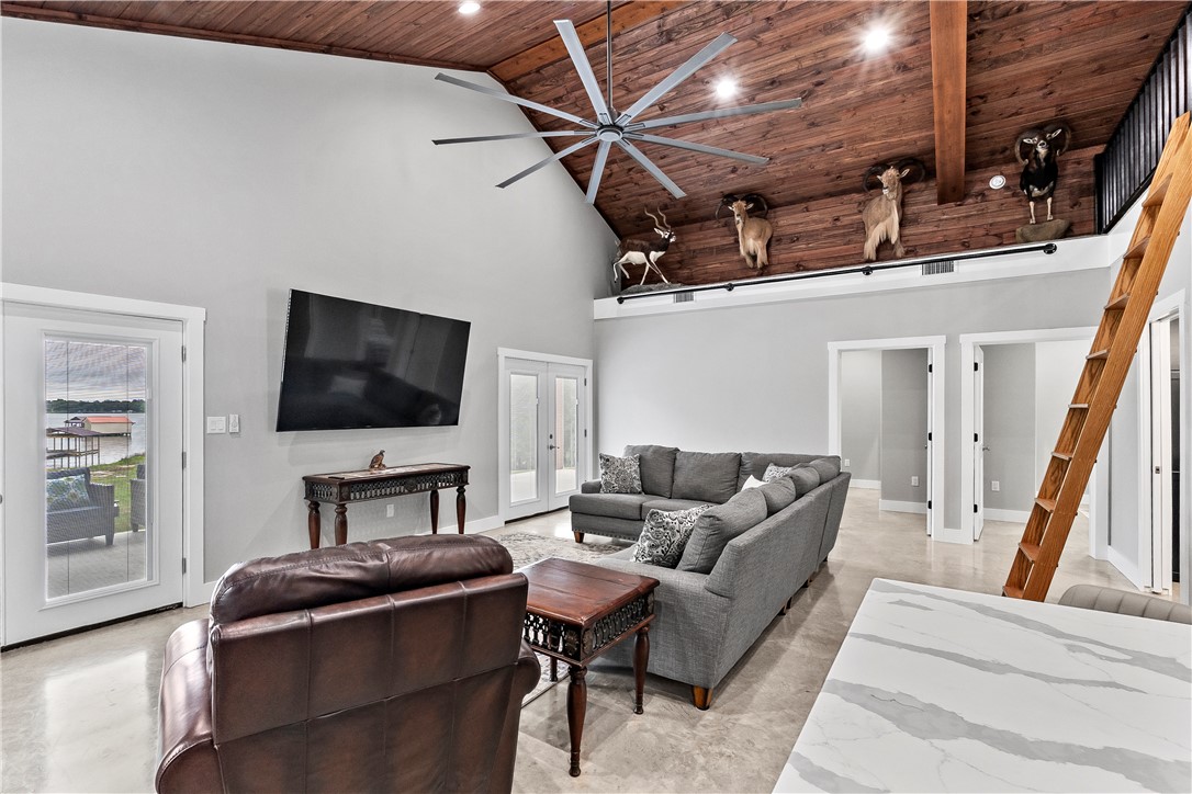 Franklin, Texas, 77856, United States, 2 Bedrooms Bedrooms, ,1 BathroomBathrooms,Residential,For Sale,1846956