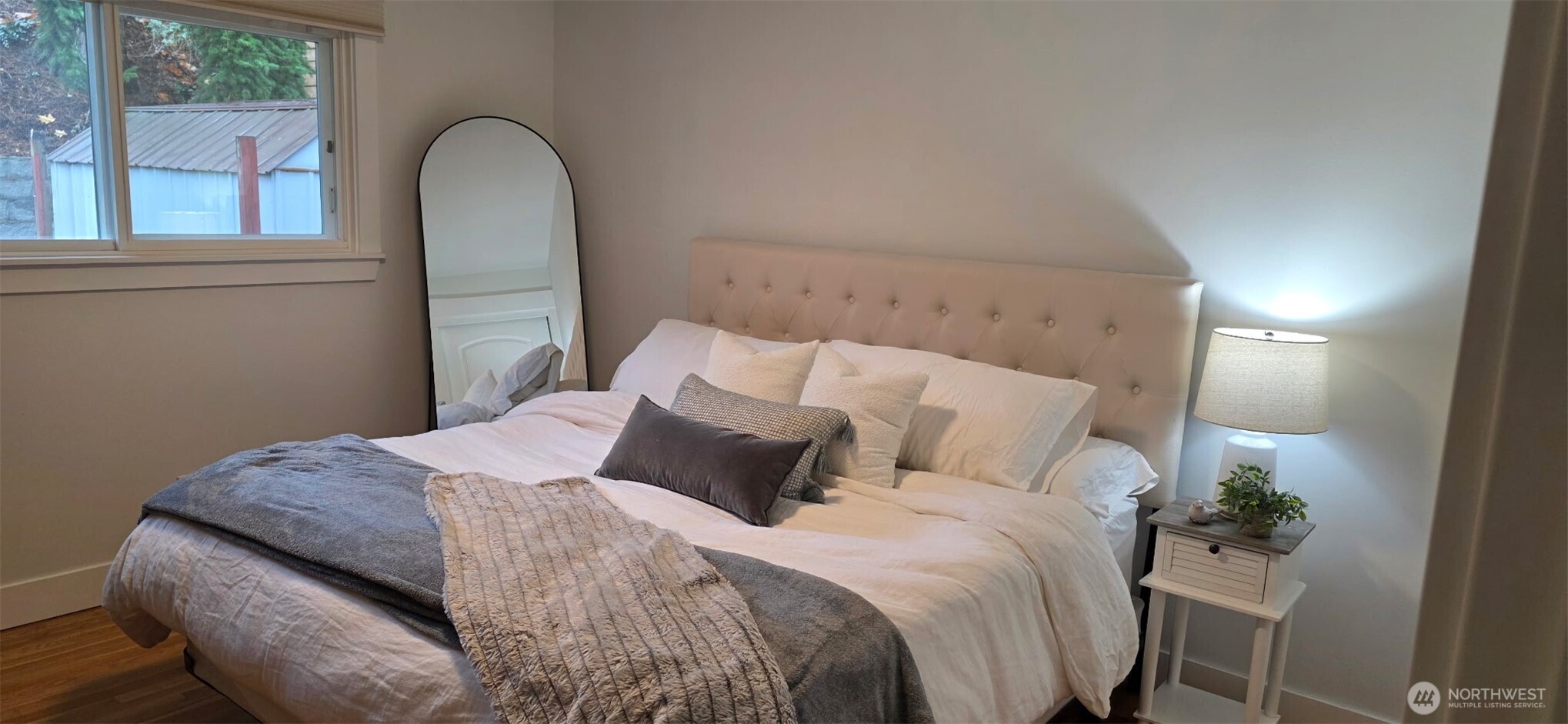 Des Moines, Washington, 98198, United States, 4 Bedrooms Bedrooms, ,2 BathroomsBathrooms,Residential,For Sale,1987867