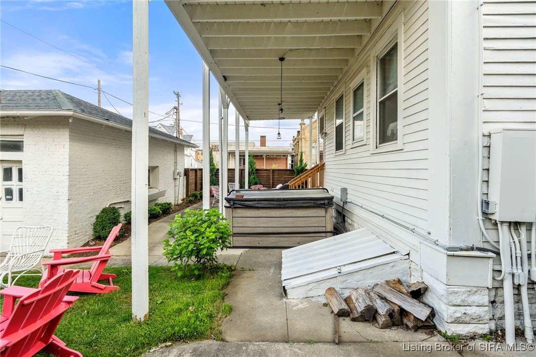New Albany, Indiana, 47150, United States, 5 Bedrooms Bedrooms, ,3 BathroomsBathrooms,Residential,For Sale,1839066