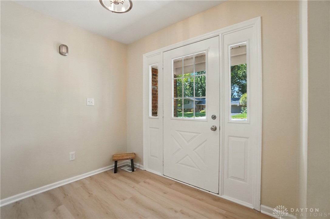 Kettering, Ohio, 45440, United States, 6 Bedrooms Bedrooms, ,3 BathroomsBathrooms,Residential,For Sale,1913800