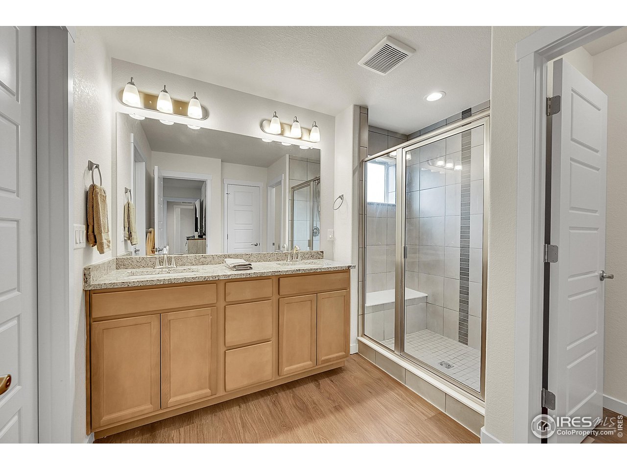 Johnstown, Colorado, 80534, United States, 3 Bedrooms Bedrooms, ,2 BathroomsBathrooms,Residential,For Sale,1998205