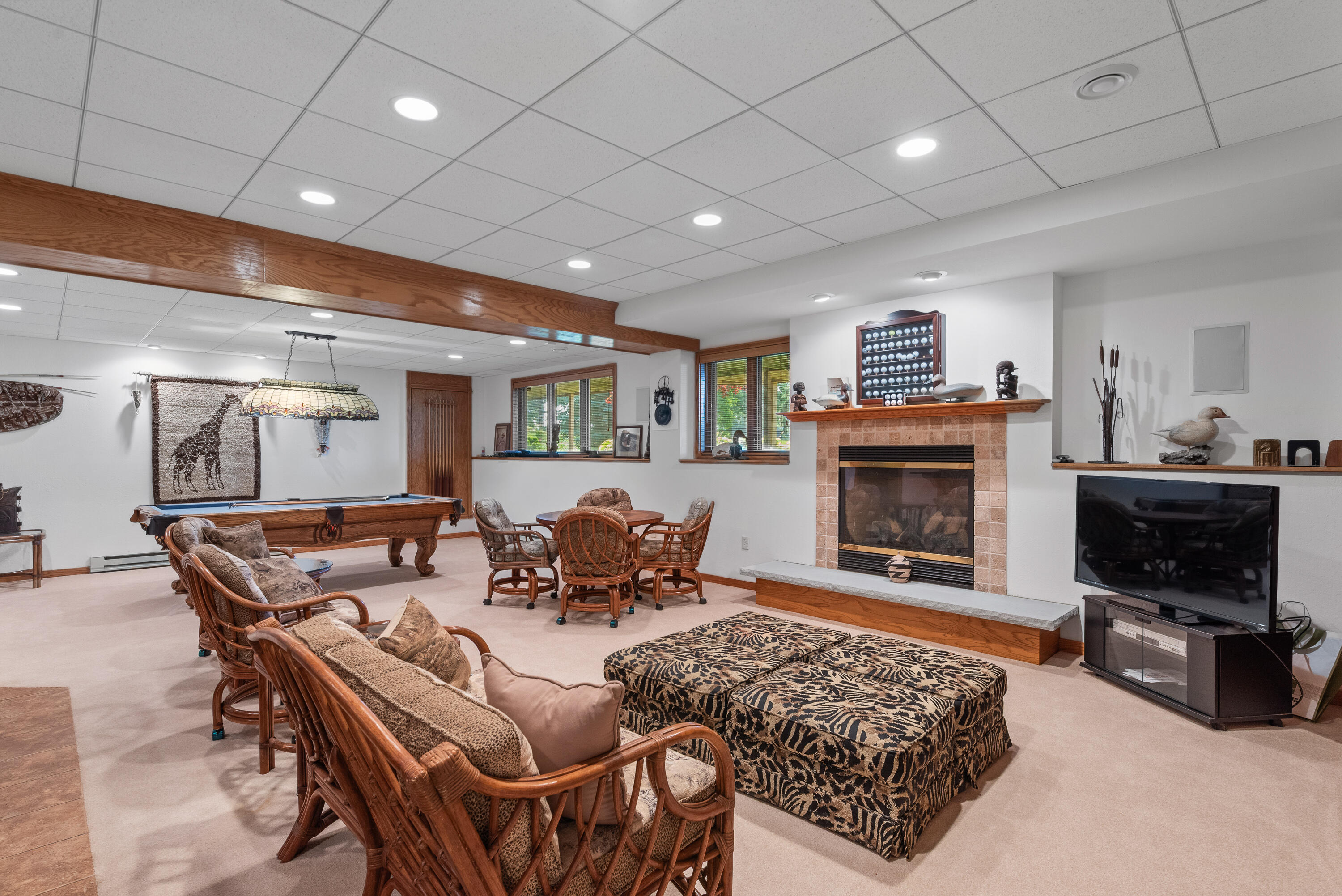 Hartland, Wisconsin, 53029, United States, 4 Bedrooms Bedrooms, ,5 BathroomsBathrooms,Residential,For Sale,1907697