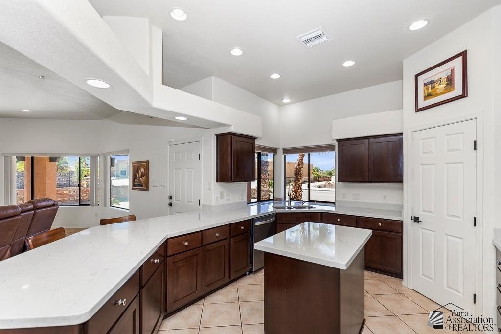 Yuma, Arizona, 85367, United States, 3 Bedrooms Bedrooms, ,2 BathroomsBathrooms,Residential,For Sale,1976192