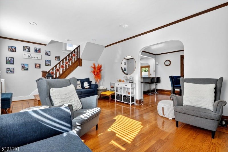 Roselle Park Boro, New Jersey, 07204, United States, 4 Bedrooms Bedrooms, ,3 BathroomsBathrooms,Residential,For Sale,1970229