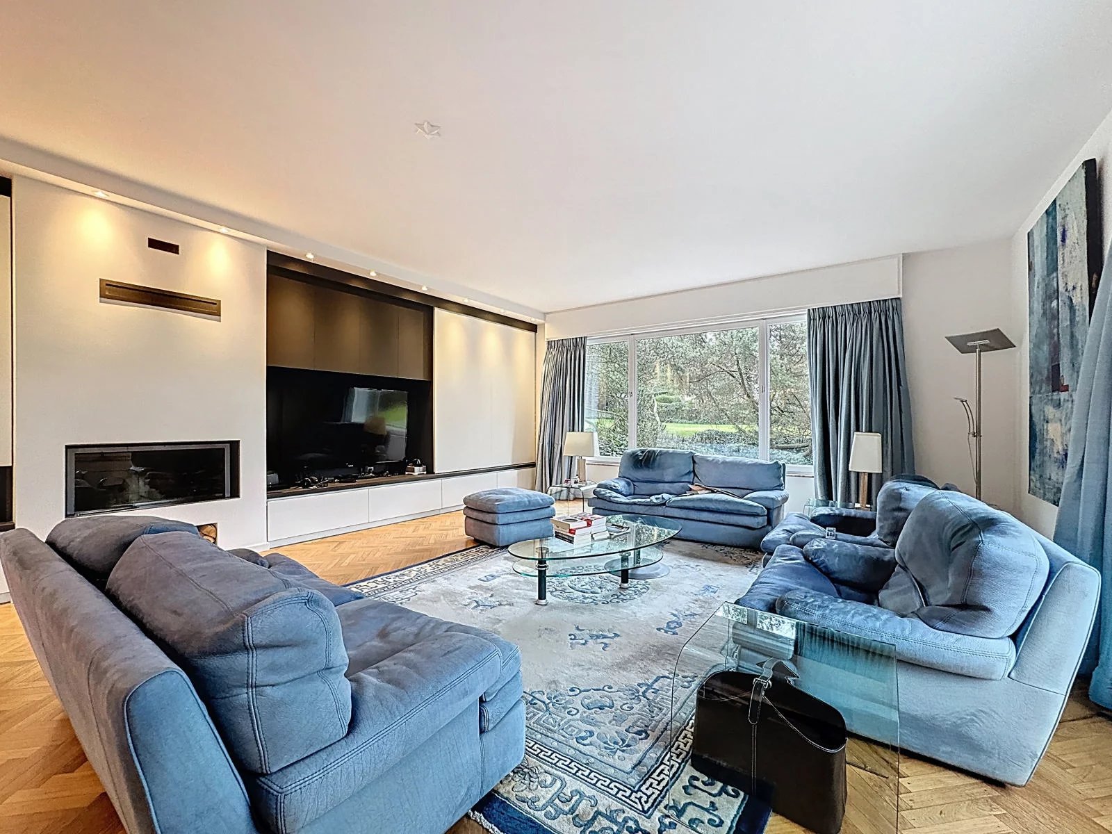 Uccle, 1180, BE, 3 Bedrooms Bedrooms, ,2 BathroomsBathrooms,Residential,For Sale,1995617