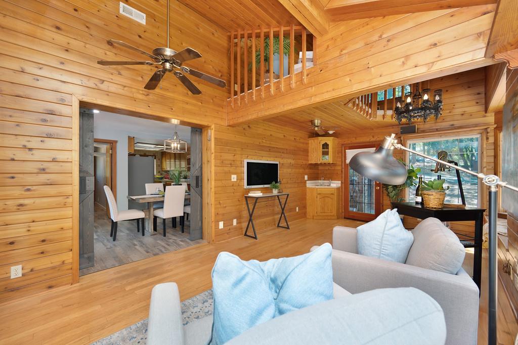 Applegate, California, 95703, United States, 3 Bedrooms Bedrooms, ,3 BathroomsBathrooms,Residential,For Sale,1912050