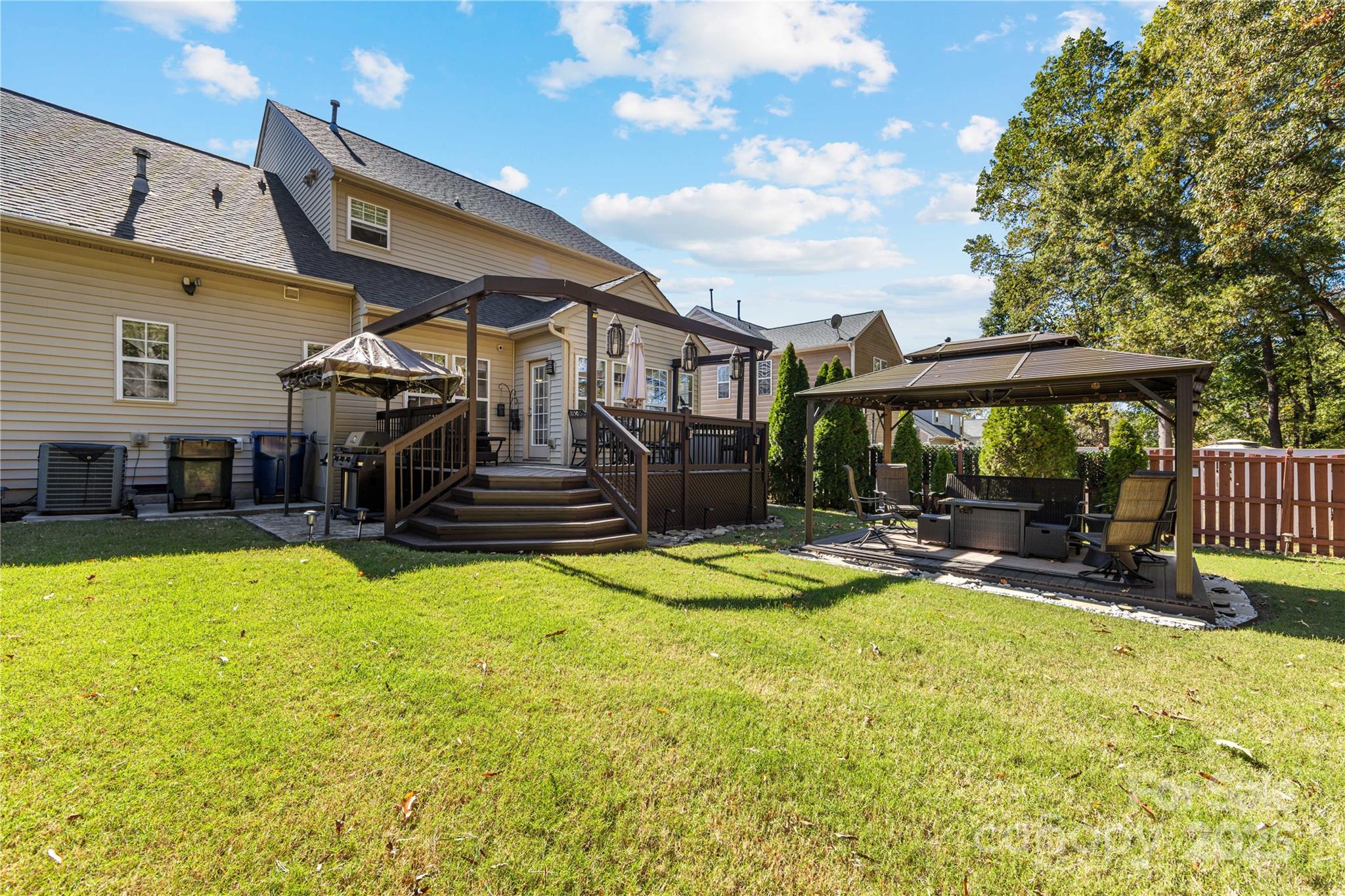 Huntersville, North Carolina, 28078, United States, 4 Bedrooms Bedrooms, ,3 BathroomsBathrooms,Residential,For Sale,1969011