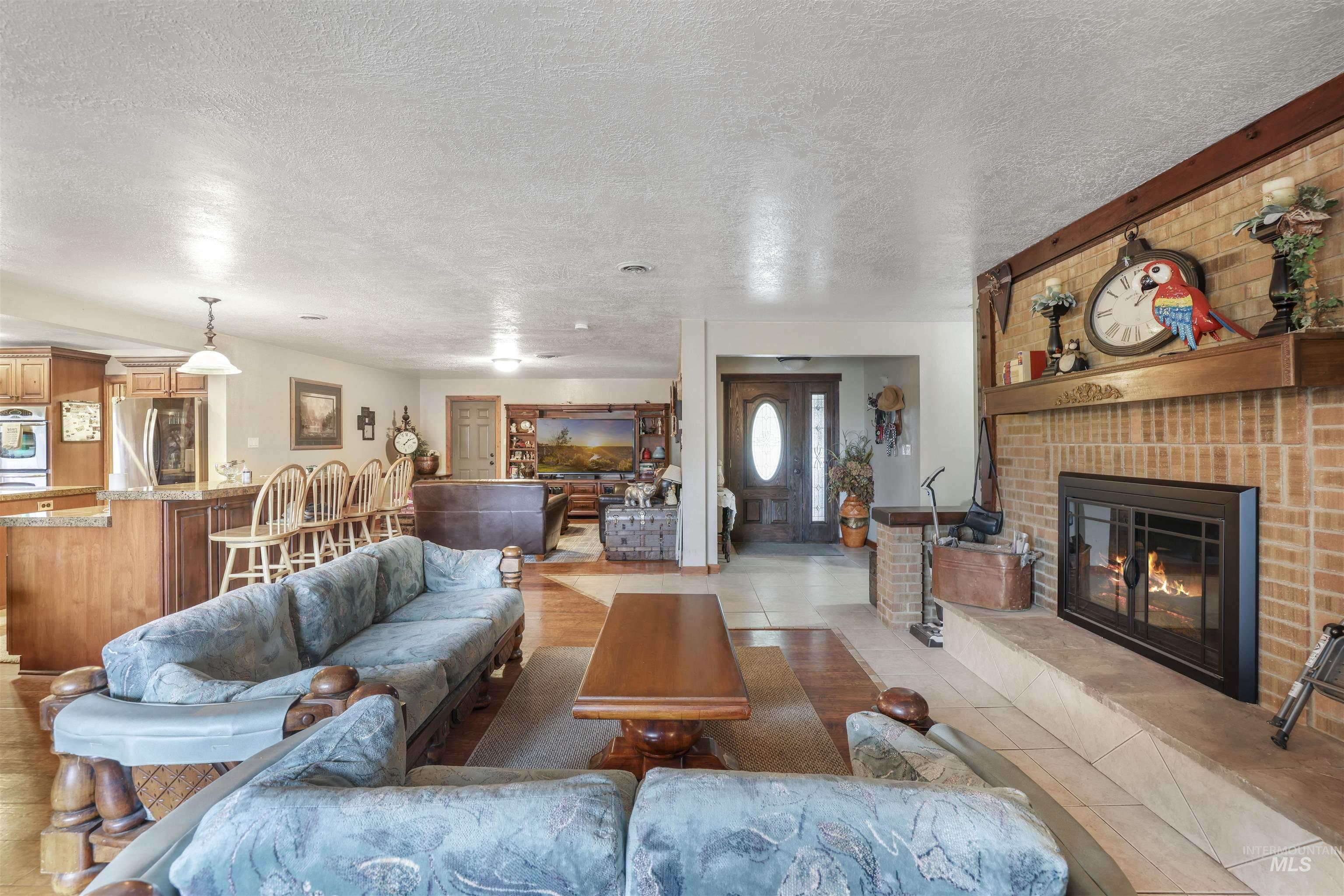 Twin Falls, Idaho, 83301, United States, 3 Bedrooms Bedrooms, ,2 BathroomsBathrooms,Residential,For Sale,1932611