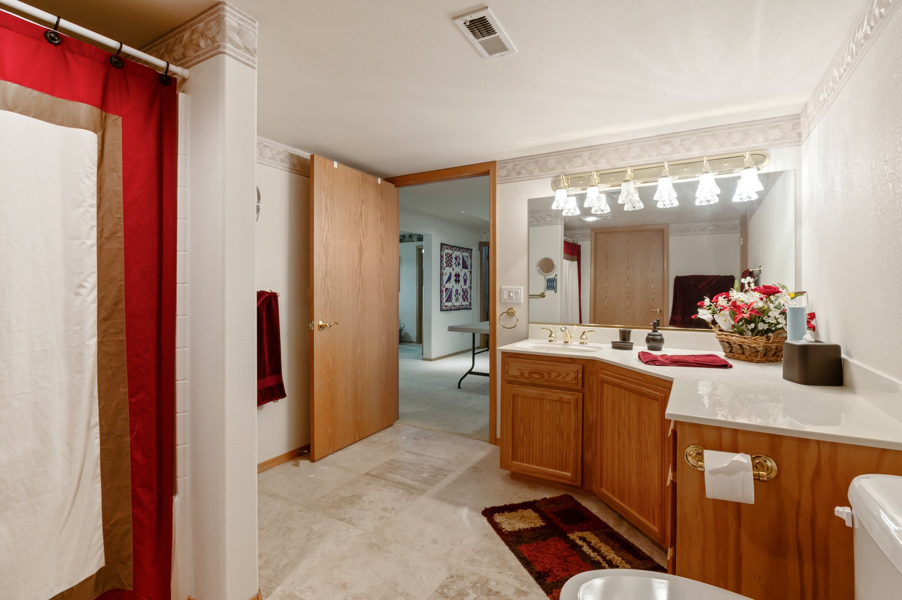 Sandpoint, Idaho, 83864, United States, 4 Bedrooms Bedrooms, ,4 BathroomsBathrooms,Residential,For Sale,1834691
