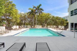 Fort Lauderdale, Florida, 33301, United States, 2 Bedrooms Bedrooms, ,2 BathroomsBathrooms,Residential,For Sale,1979833