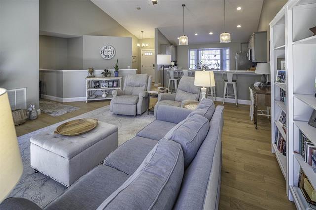 Epping, New Hampshire, 03042, United States, 2 Bedrooms Bedrooms, ,2 BathroomsBathrooms,Residential,For Sale,1955207