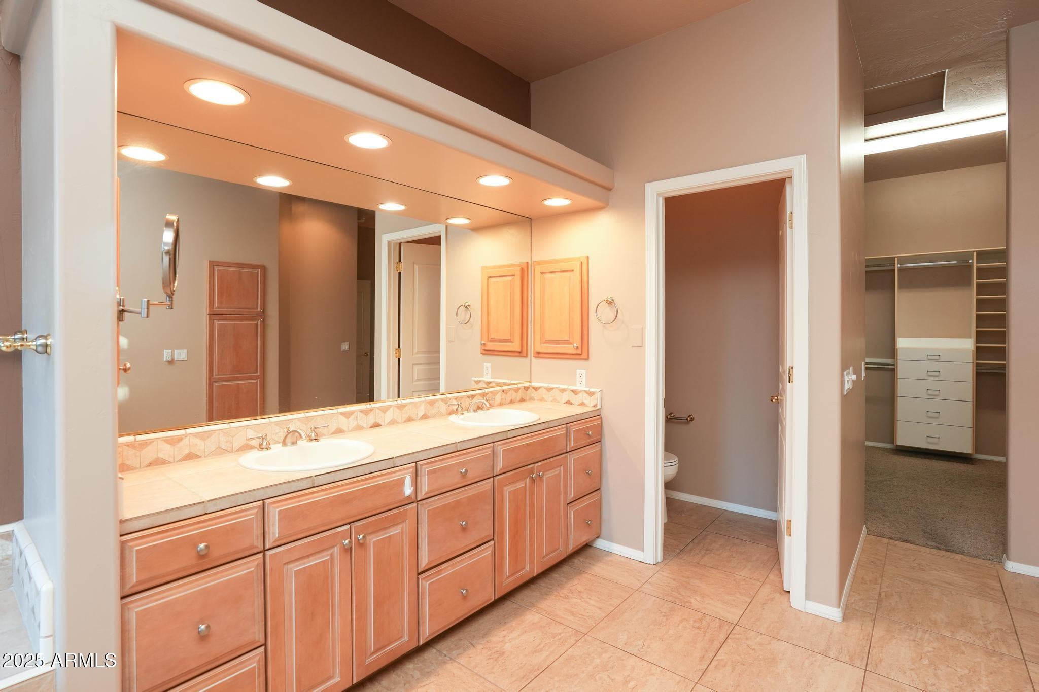 Cottonwood, Arizona, 86326, United States, 3 Bedrooms Bedrooms, ,3 BathroomsBathrooms,Residential,For Sale,1992035