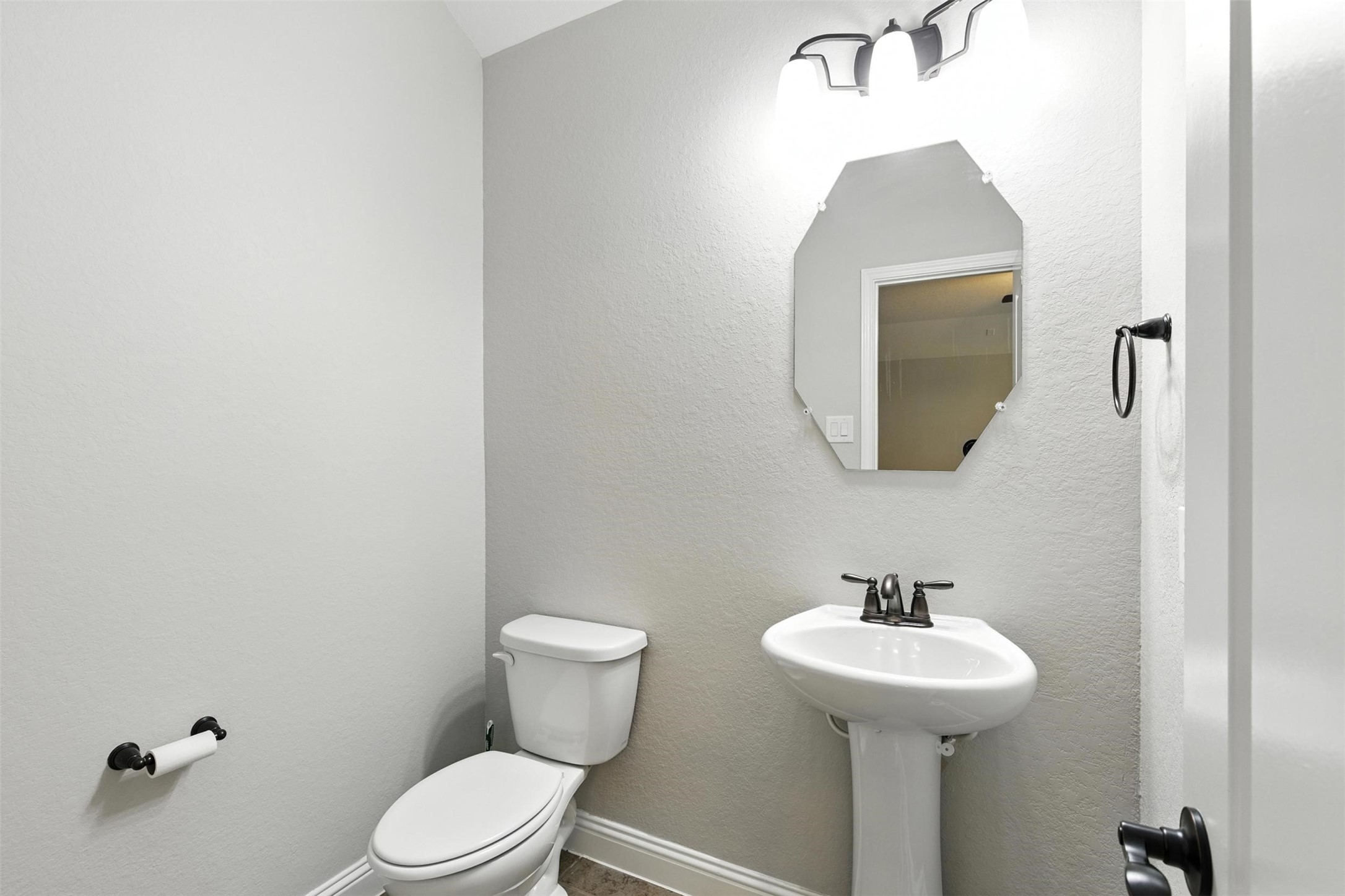 Kingwood, Texas, 77365, United States, 4 Bedrooms Bedrooms, ,5 BathroomsBathrooms,Residential,For Sale,1901470