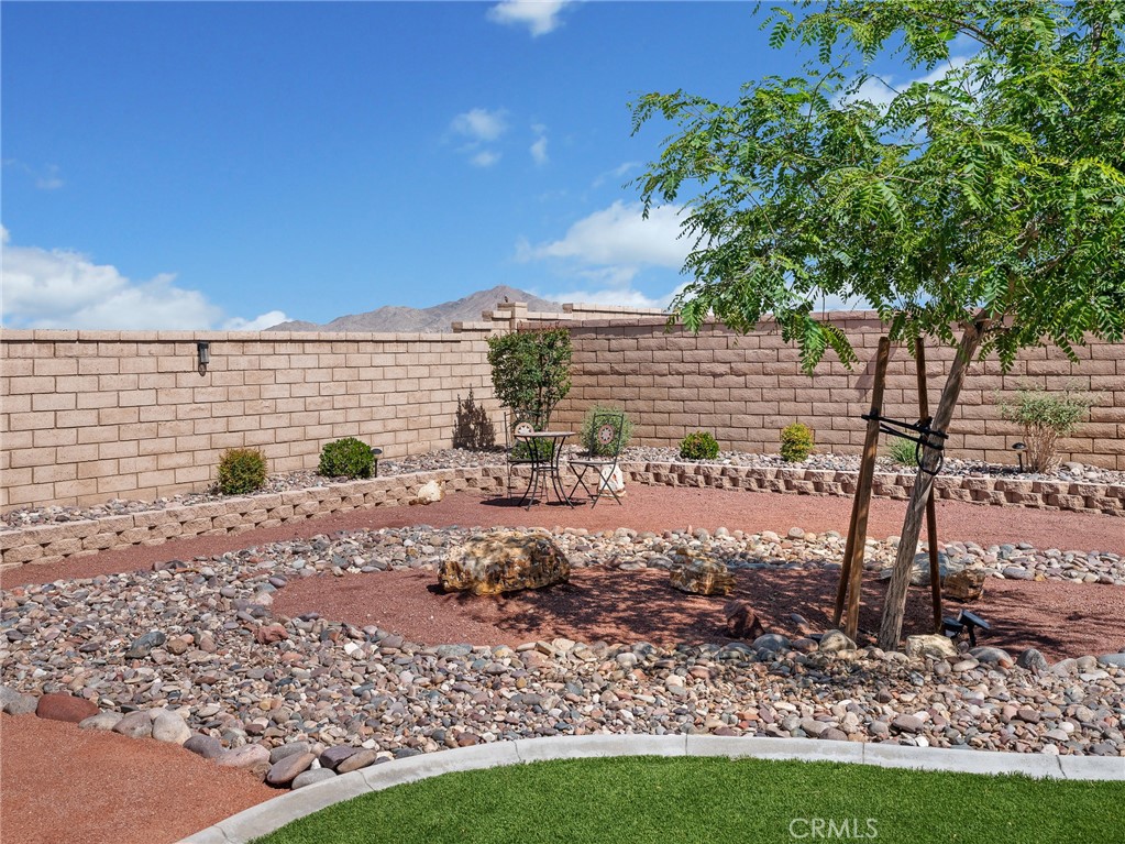 Apple Valley, California, 92307, United States, 4 Bedrooms Bedrooms, ,3 BathroomsBathrooms,Residential,For Sale,1875443