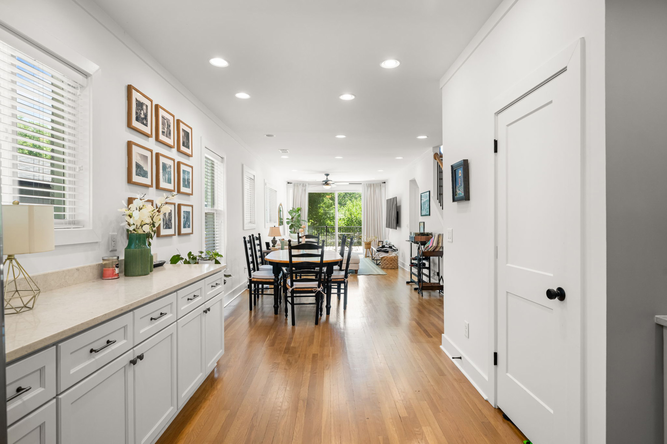  Stunning and Versatile Residence in One of Atlanta