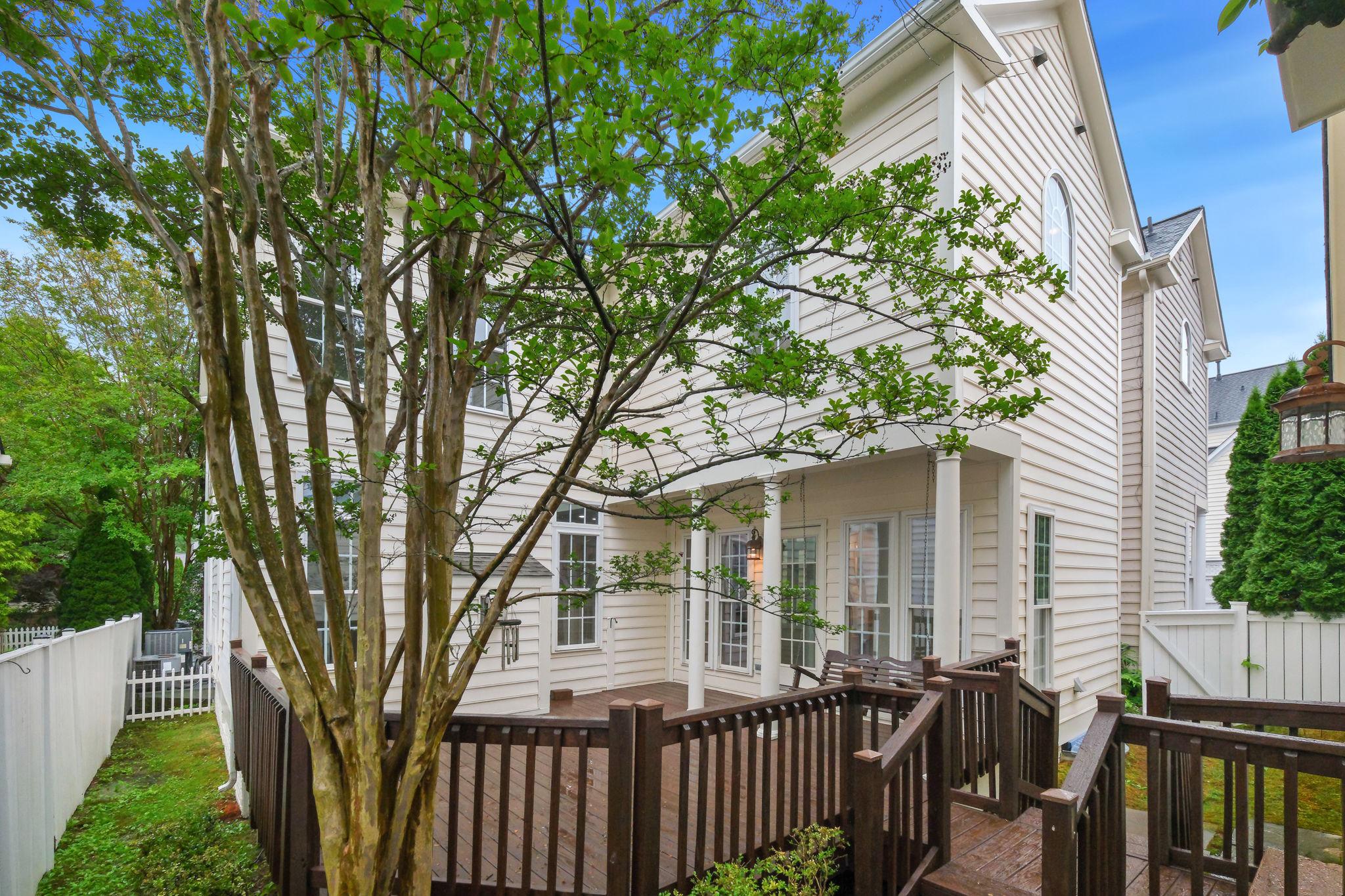  845 Lake Varuna Drive, Gaithersburg, MD, 20878 - 物件實景