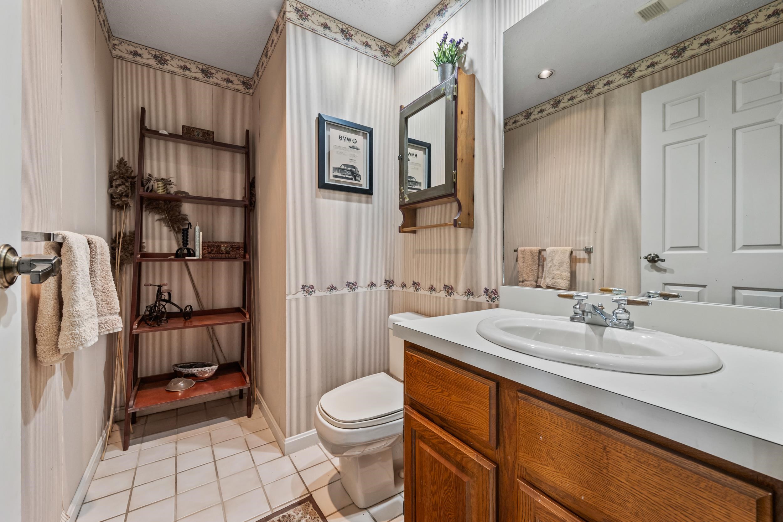 Jackson, New Hampshire, 03846, United States, 2 Bedrooms Bedrooms, ,2 BathroomsBathrooms,Residential,For Sale,1988015