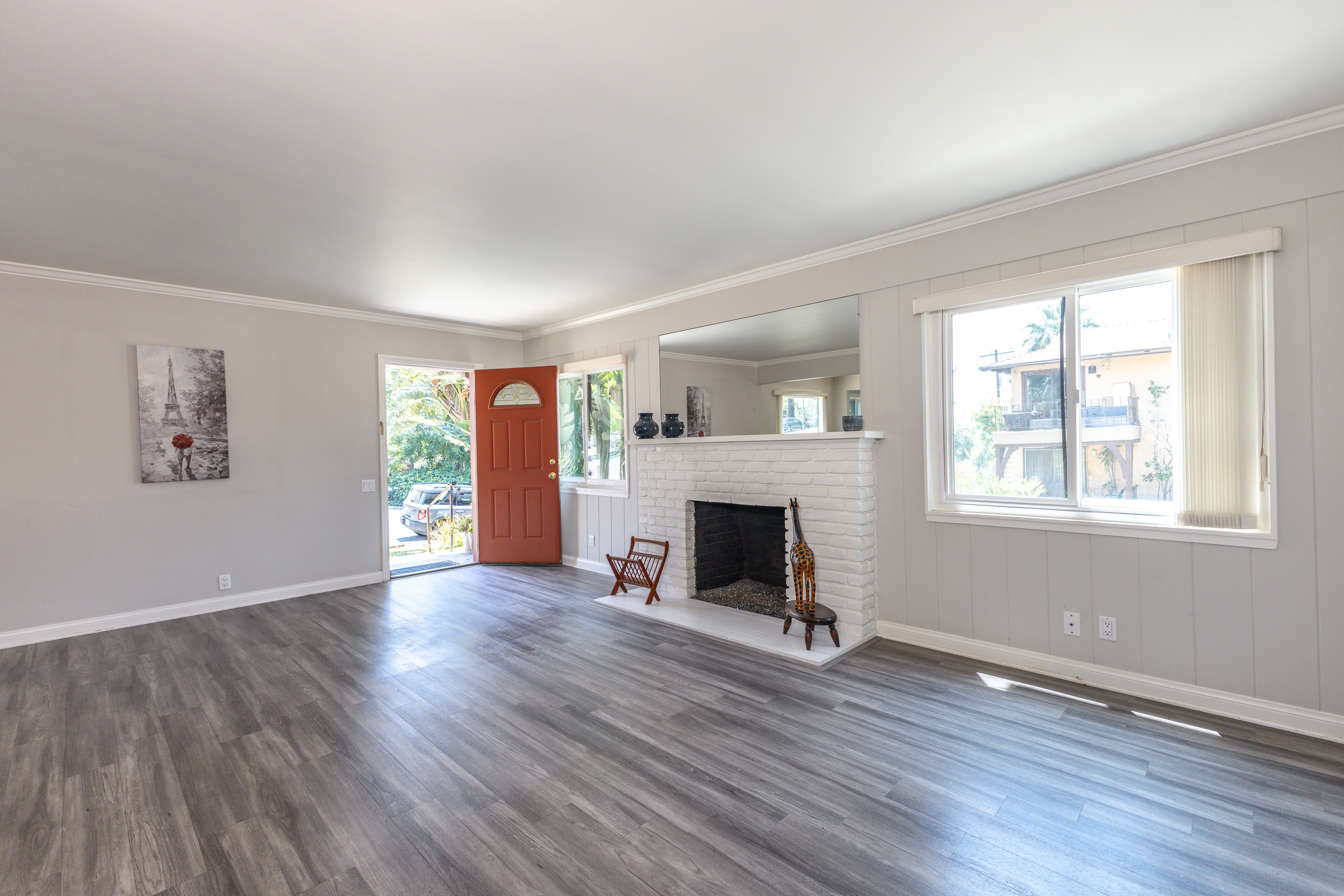  2391 El Molino Ave - 物件實景