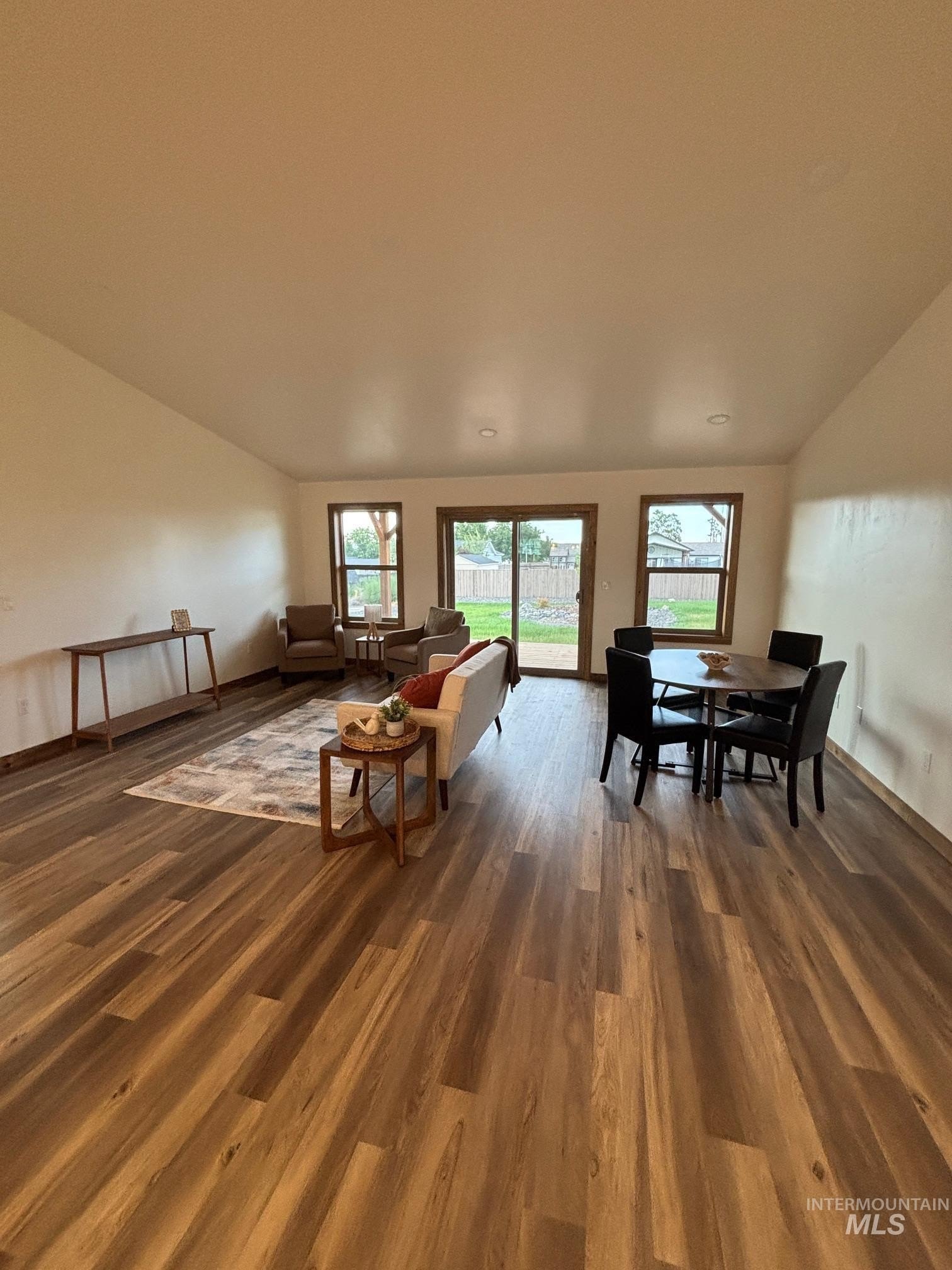 Lewiston, Idaho, 83501, United States, 3 Bedrooms Bedrooms, ,3 BathroomsBathrooms,Residential,For Sale,1976942