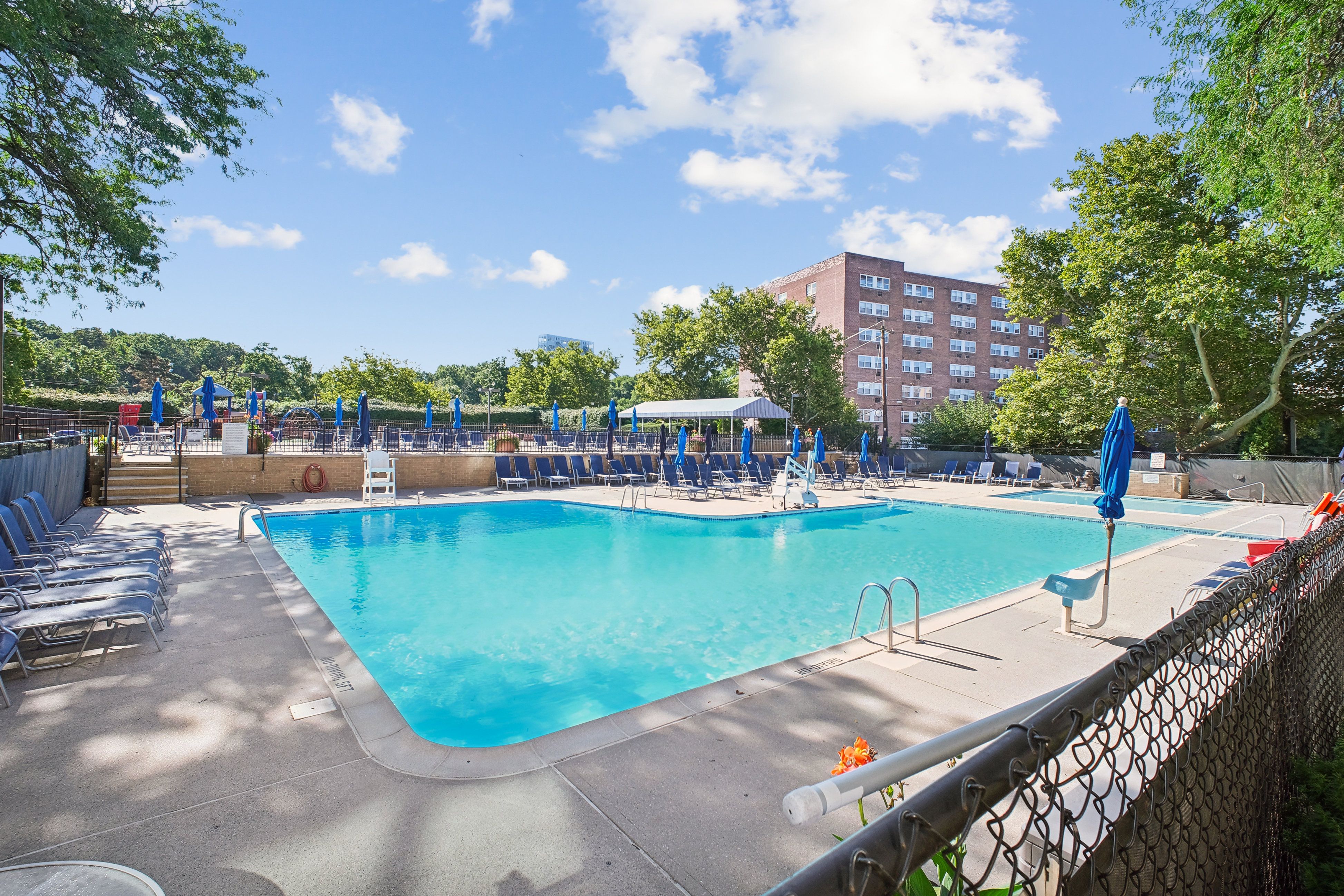  2200 North Central Road, Fort Lee, NJ 07024 - 物件實景