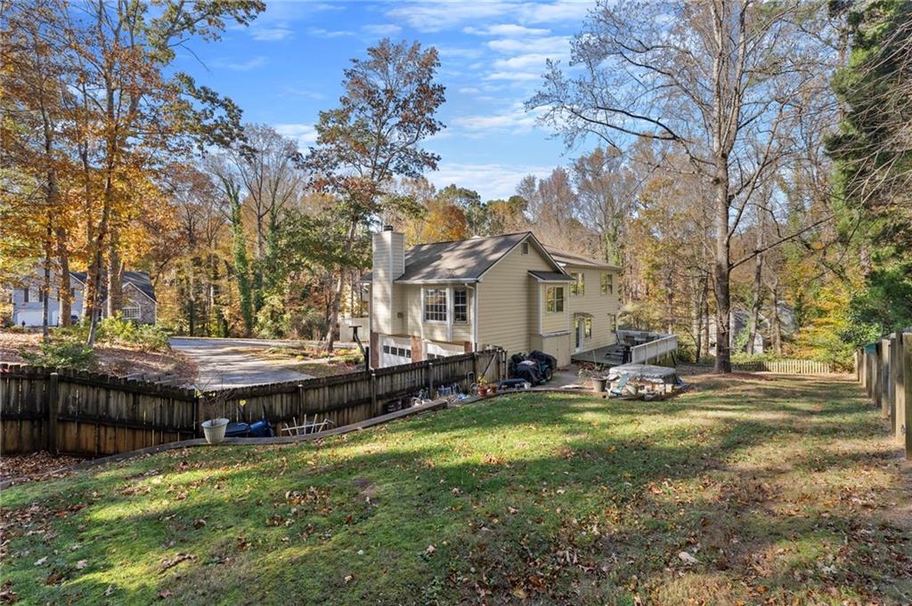 Roswell, Georgia, 30075, United States, 5 Bedrooms Bedrooms, ,4 BathroomsBathrooms,Residential,For Sale,1990755