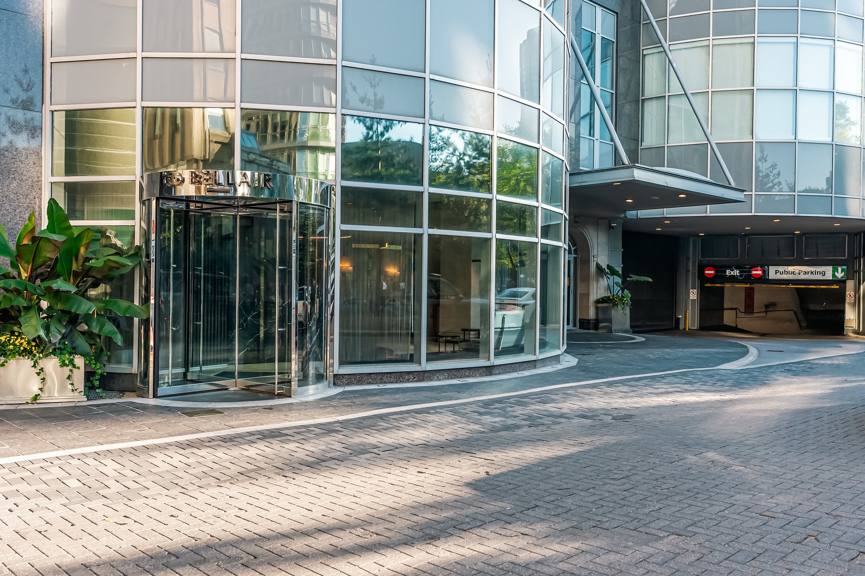  Elegant Living in Yorkville - 物件實景