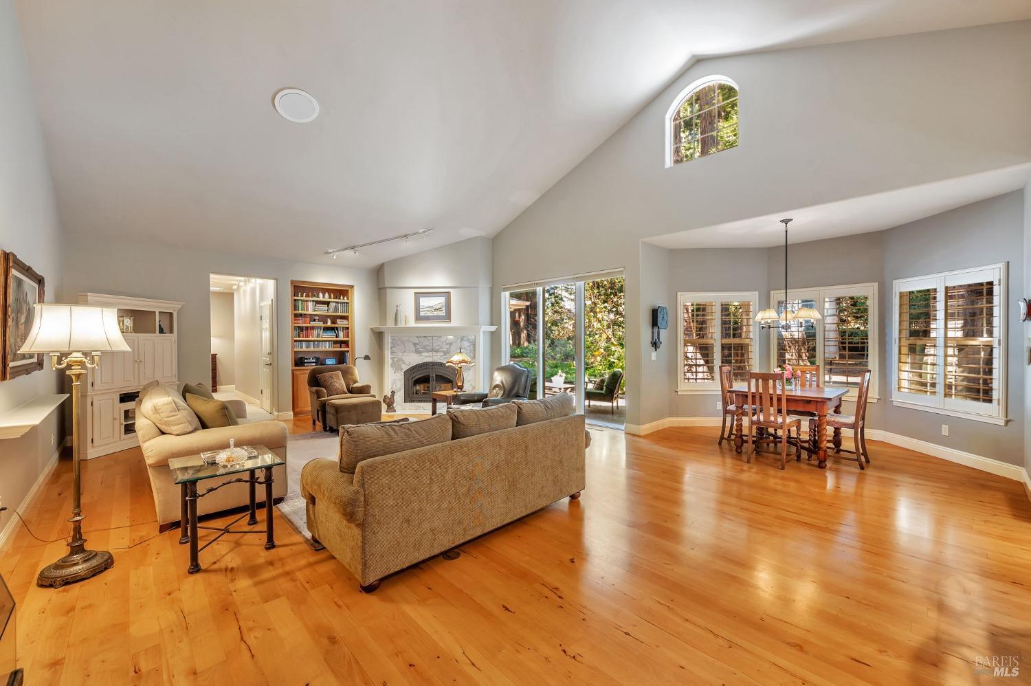 Sebastopol, California, 95472, United States, 4 Bedrooms Bedrooms, ,3 BathroomsBathrooms,Residential,For Sale,1989317