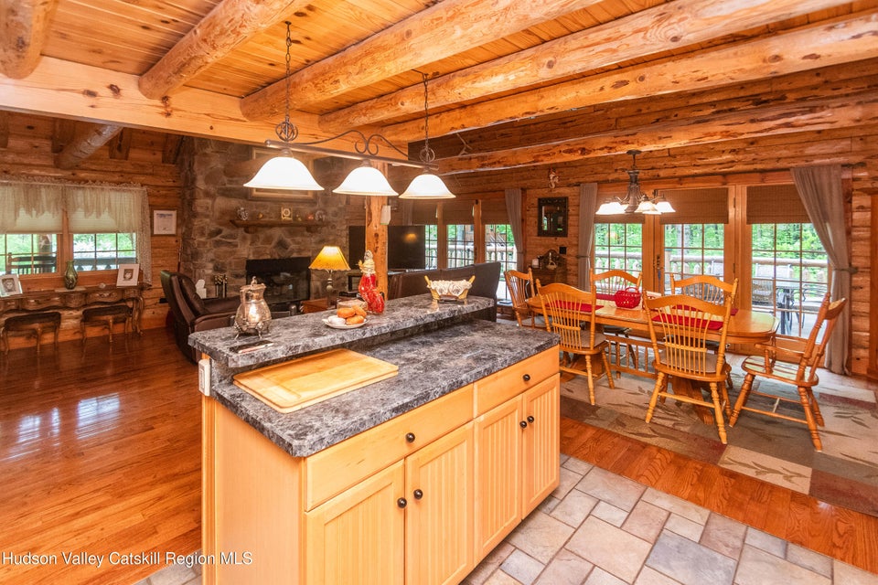 New Paltz, New York, 12561, United States, 3 Bedrooms Bedrooms, ,3 BathroomsBathrooms,Residential,For Sale,1873617