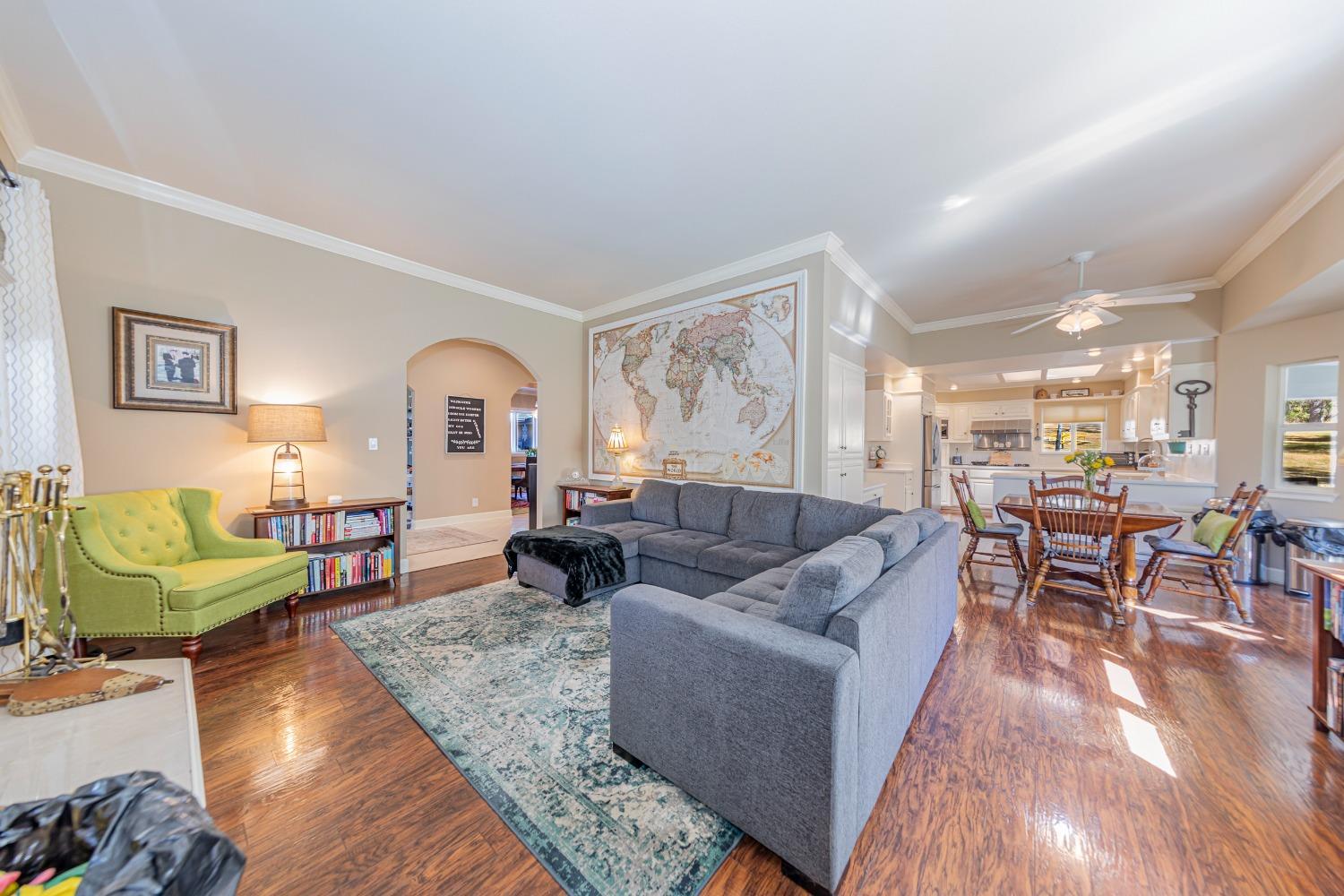 Ahwahnee, California, 93601, United States, 4 Bedrooms Bedrooms, ,3 BathroomsBathrooms,Residential,For Sale,1978318