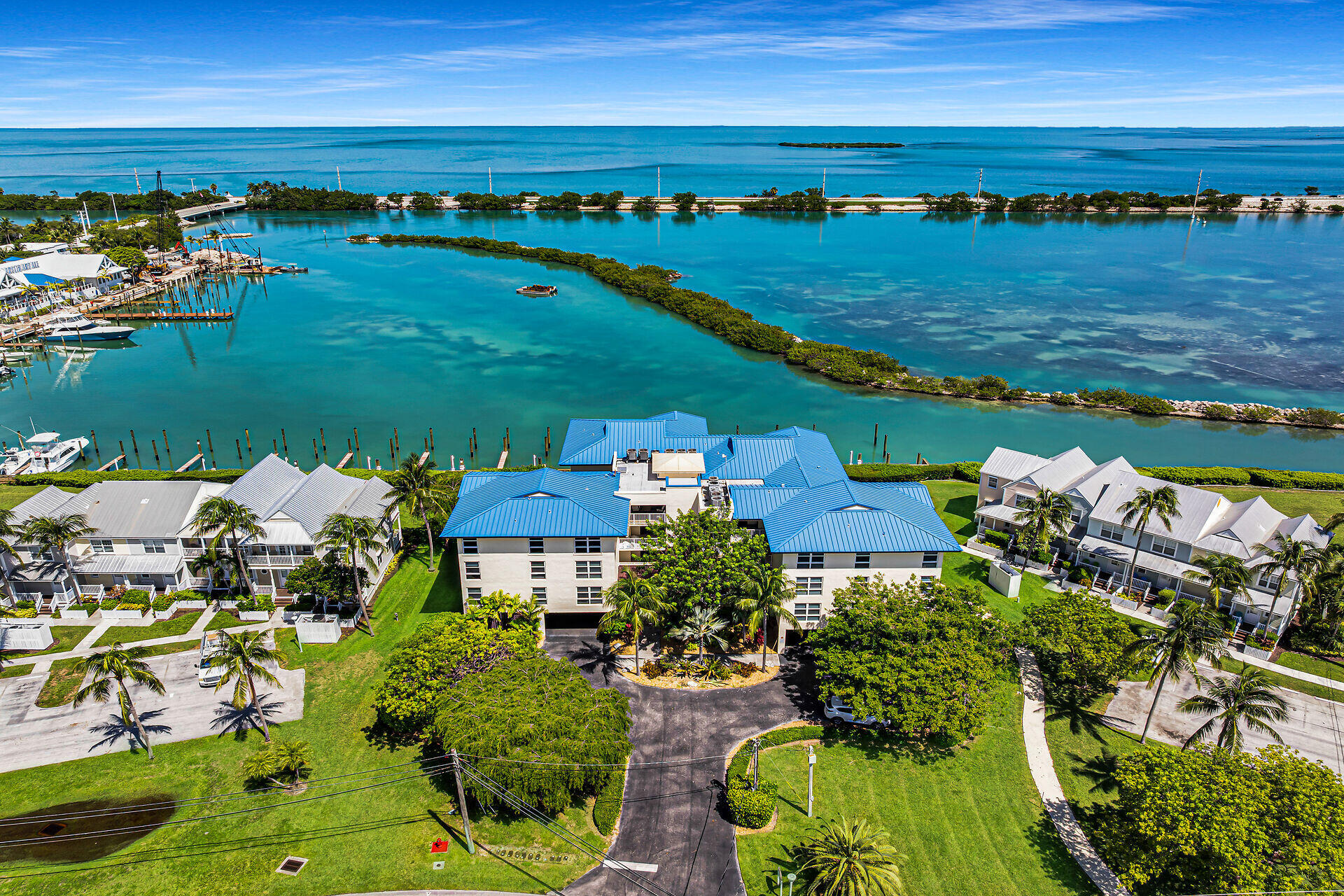 Duck, Florida, 33050, United States, 2 Bedrooms Bedrooms, ,2 BathroomsBathrooms,Residential,For Sale,1940932