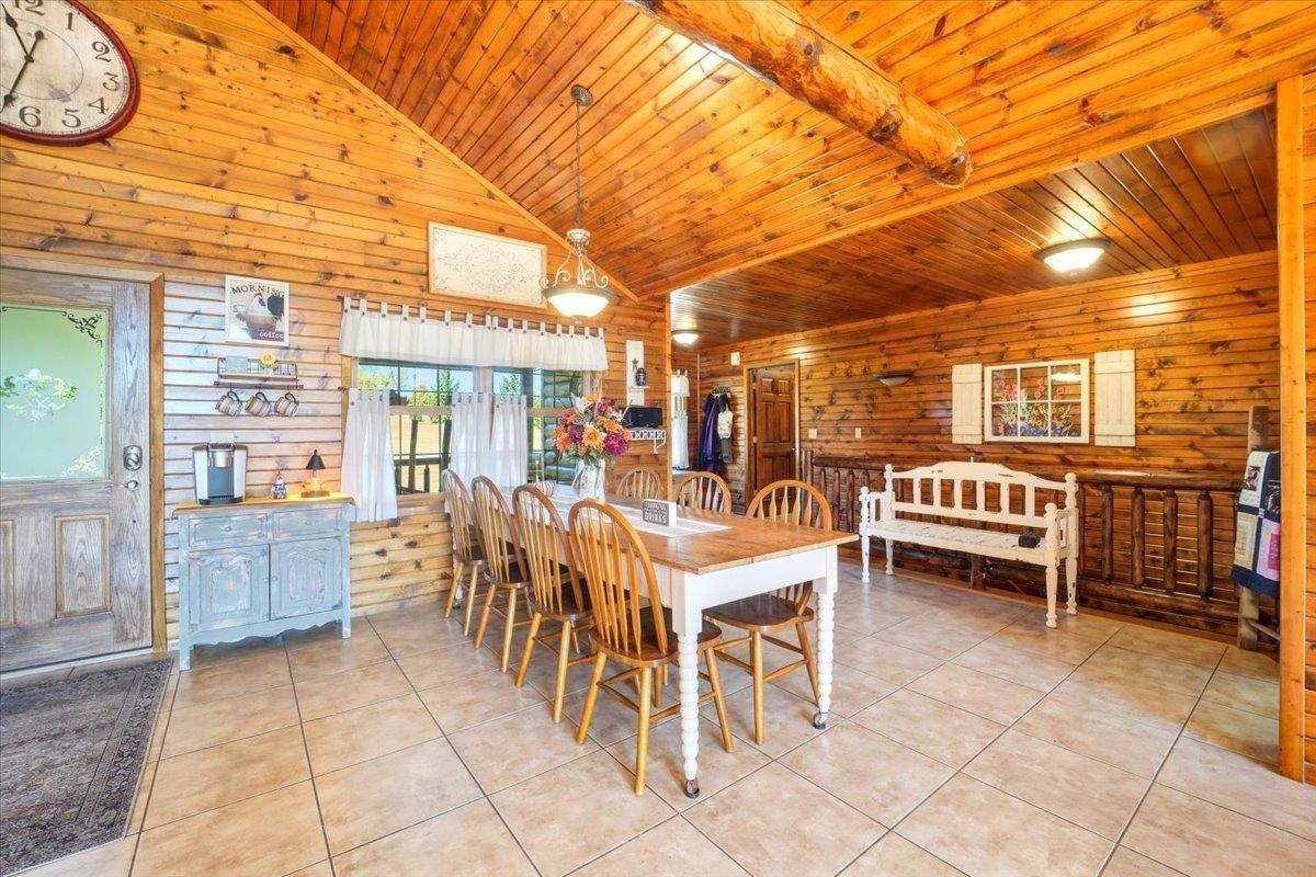 Independence, Iowa, 50644, United States, 3 Bedrooms Bedrooms, ,2 BathroomsBathrooms,Residential,For Sale,1982110