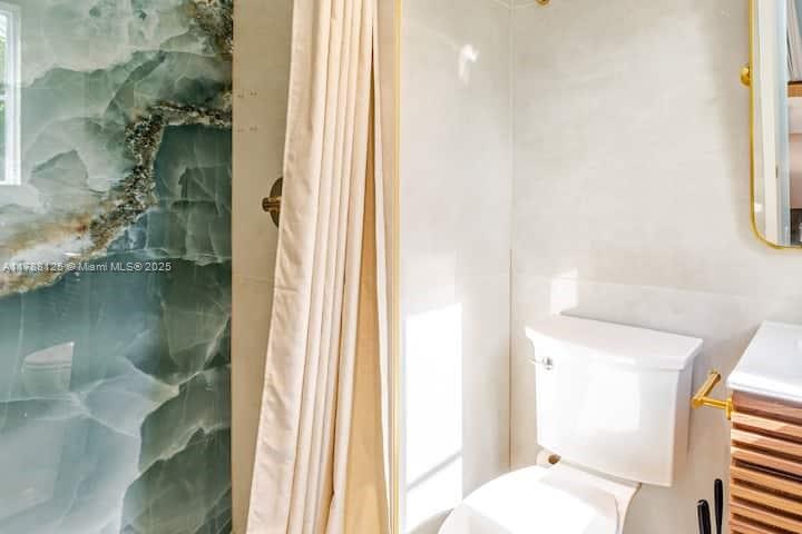 Miami Beach, Florida, 33139, United States, 5 Bedrooms Bedrooms, ,5 BathroomsBathrooms,Residential,For Sale,1785571