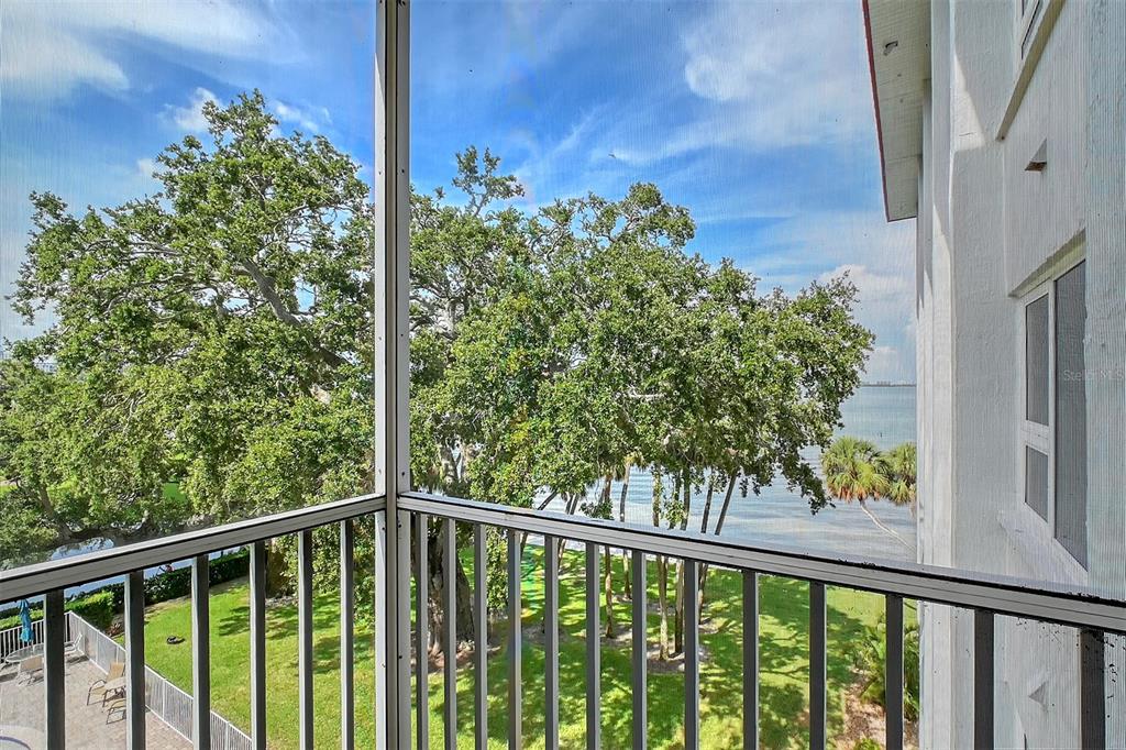 Sarasota, Florida, 34236, United States, 2 Bedrooms Bedrooms, ,2 BathroomsBathrooms,Residential,For Sale,1866330