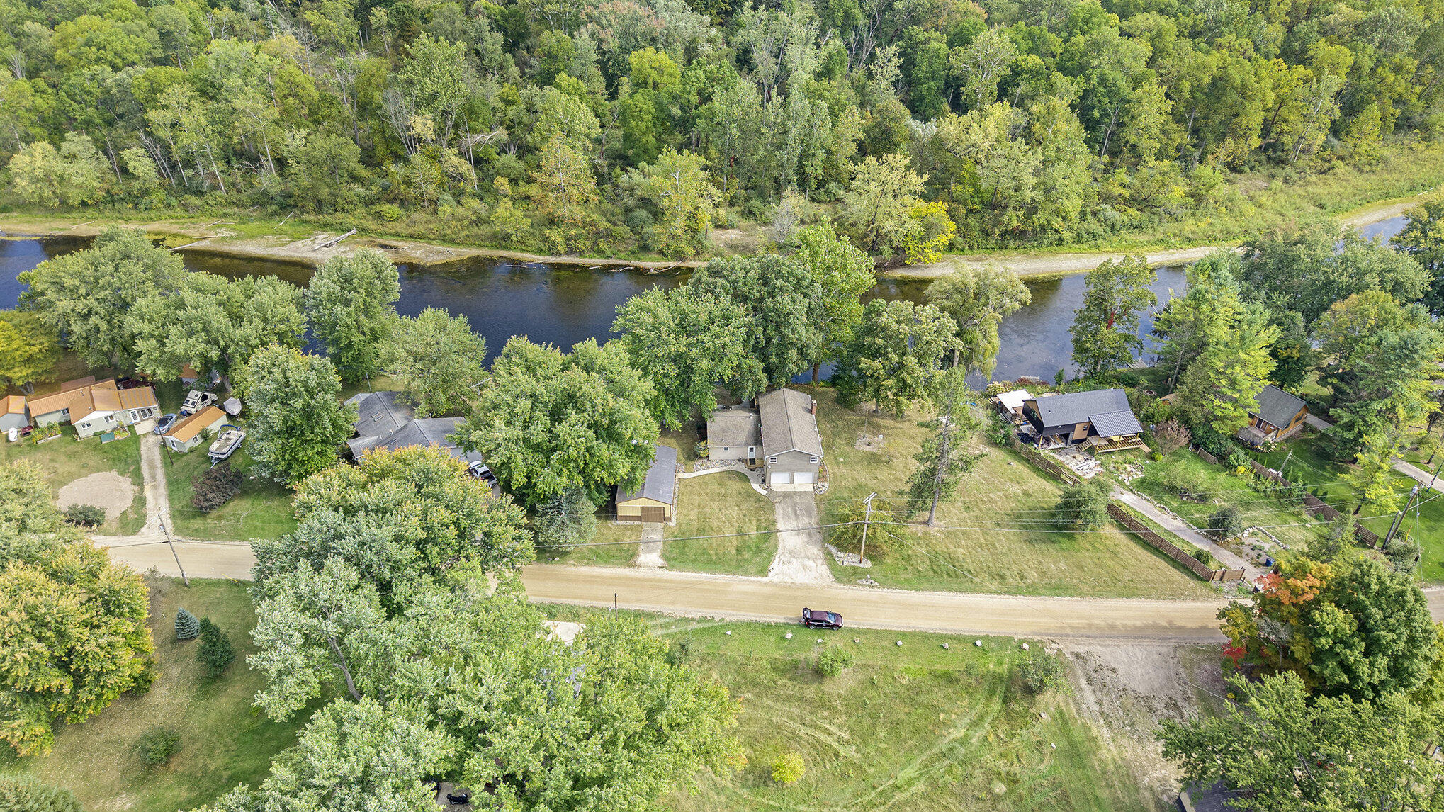 Newaygo, Michigan, 49337, United States, 5 Bedrooms Bedrooms, ,2 BathroomsBathrooms,Residential,For Sale,1982791