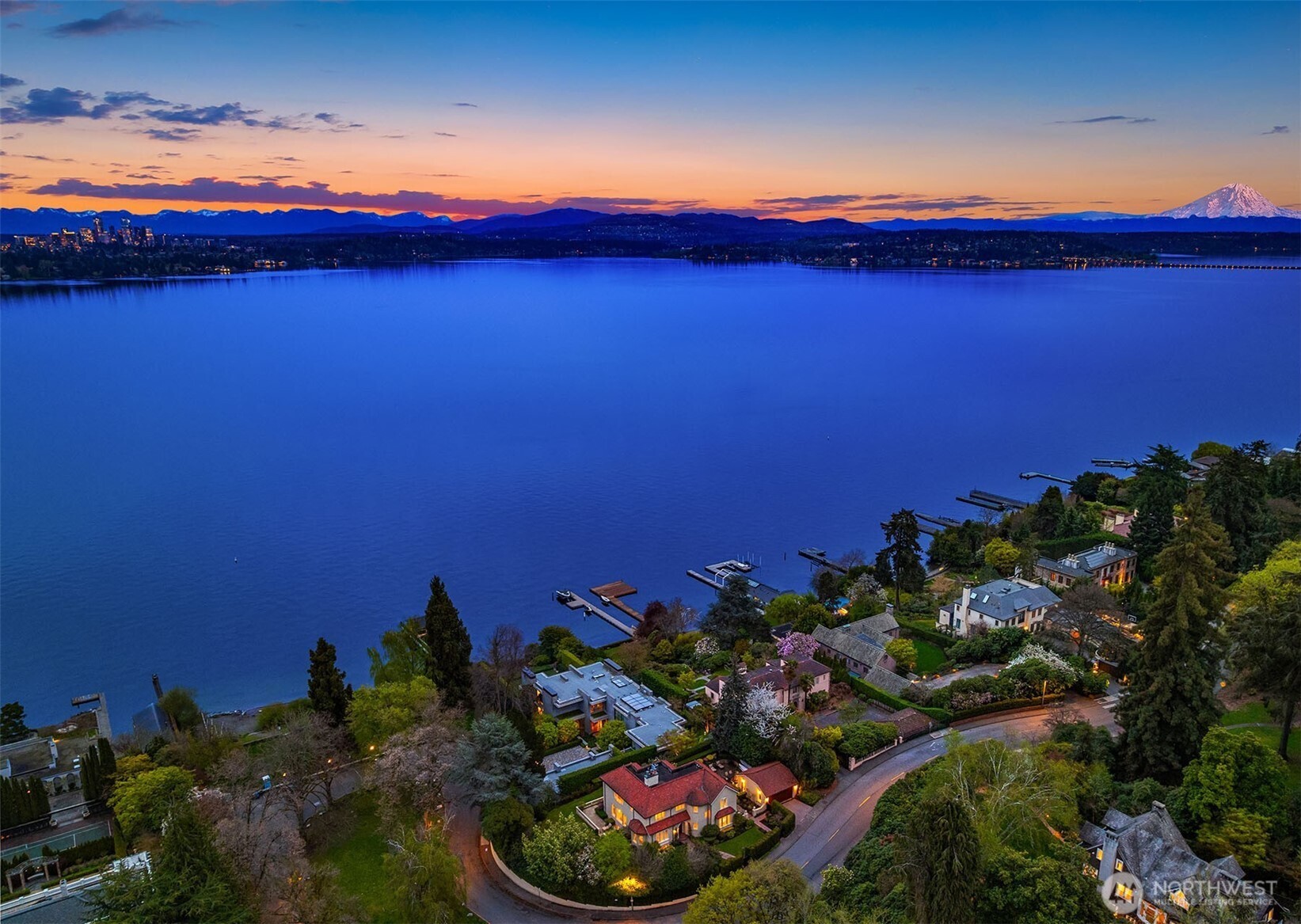 Seattle, Washington, 98112, United States, 4 Bedrooms Bedrooms, ,3 BathroomsBathrooms,Residential,For Sale,1770318
