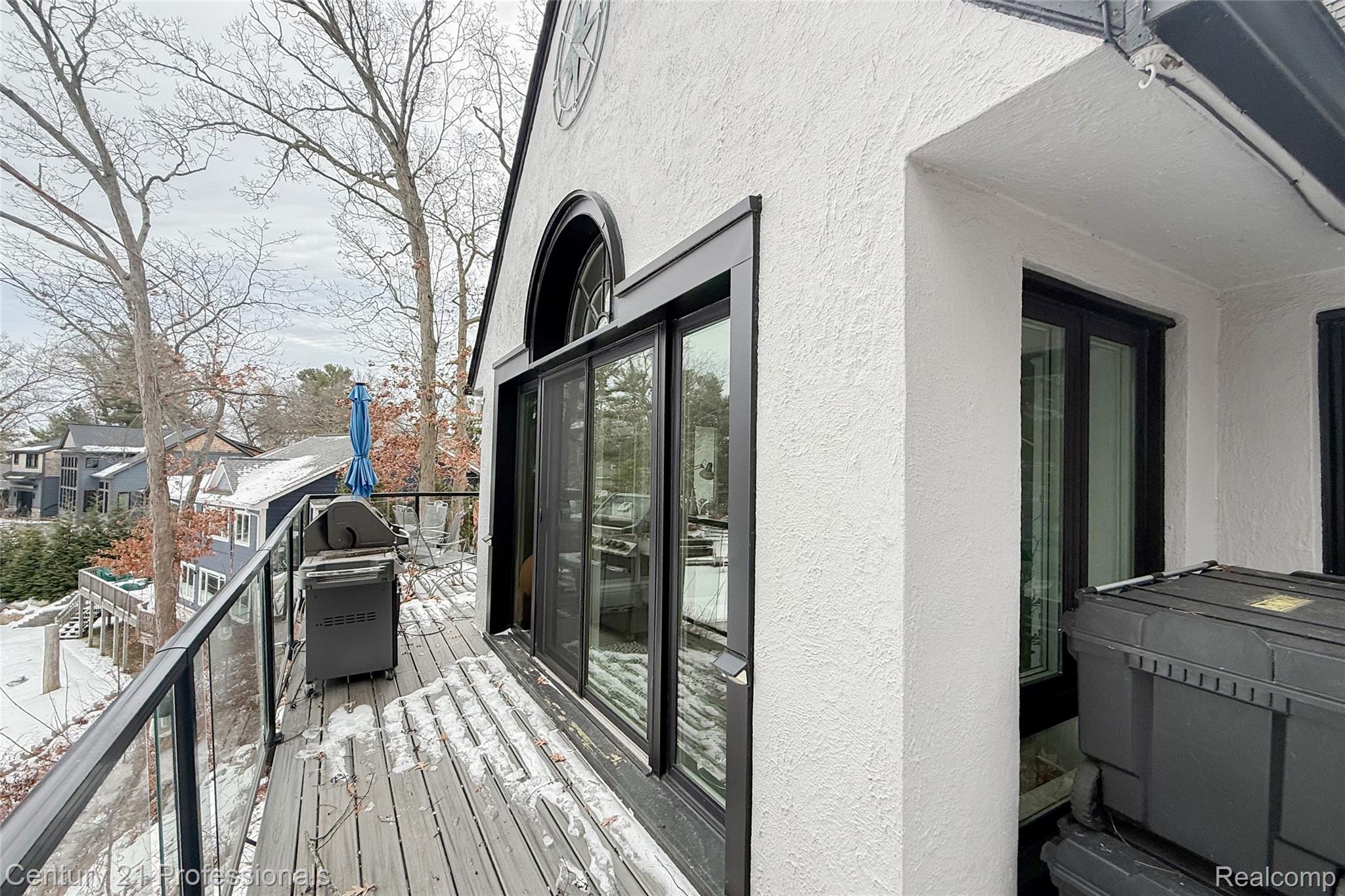 LakeOrion, Michigan, 48362, United States, 2 Bedrooms Bedrooms, ,2 BathroomsBathrooms,Residential,For Sale,2005398