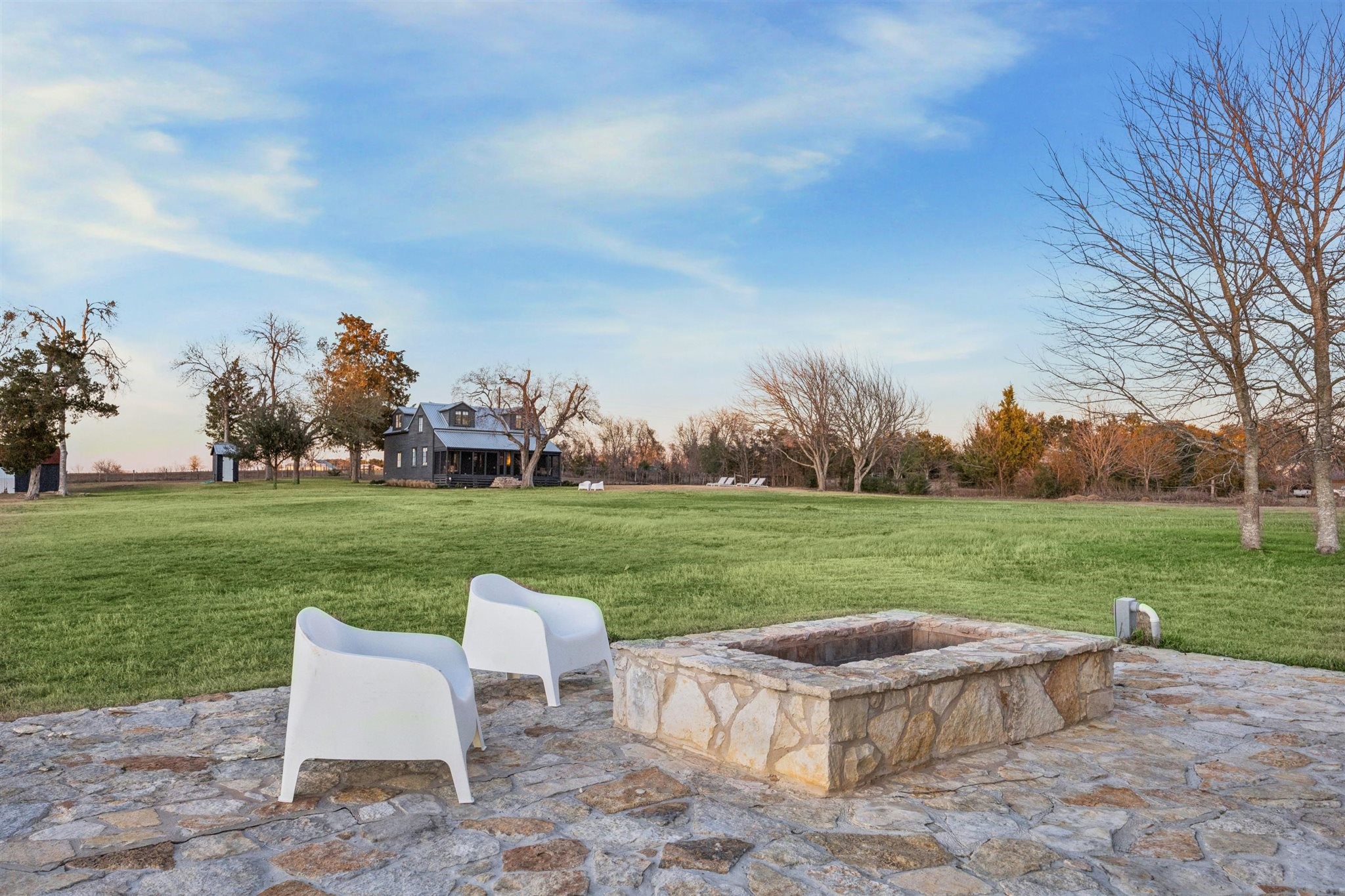  6389 Miller Road - 物件實景