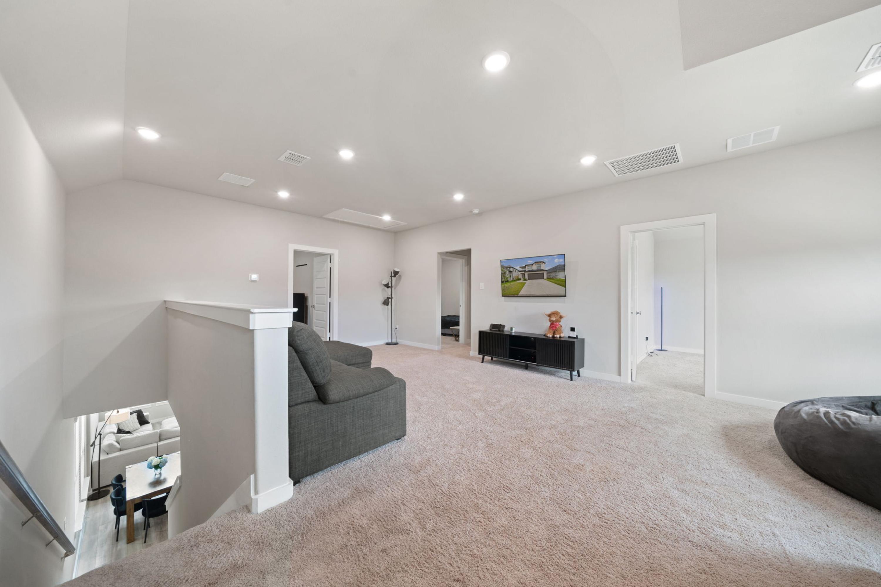  High Ceilings, Natural Light, and Modern Elegance in McKinney ISD - 物件實景