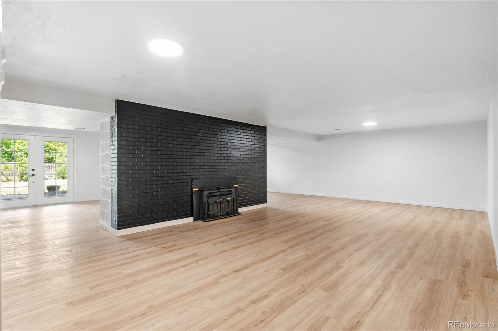 Lakewood, Colorado, 80215, United States, 6 Bedrooms Bedrooms, ,2 BathroomsBathrooms,Residential,For Sale,1906754