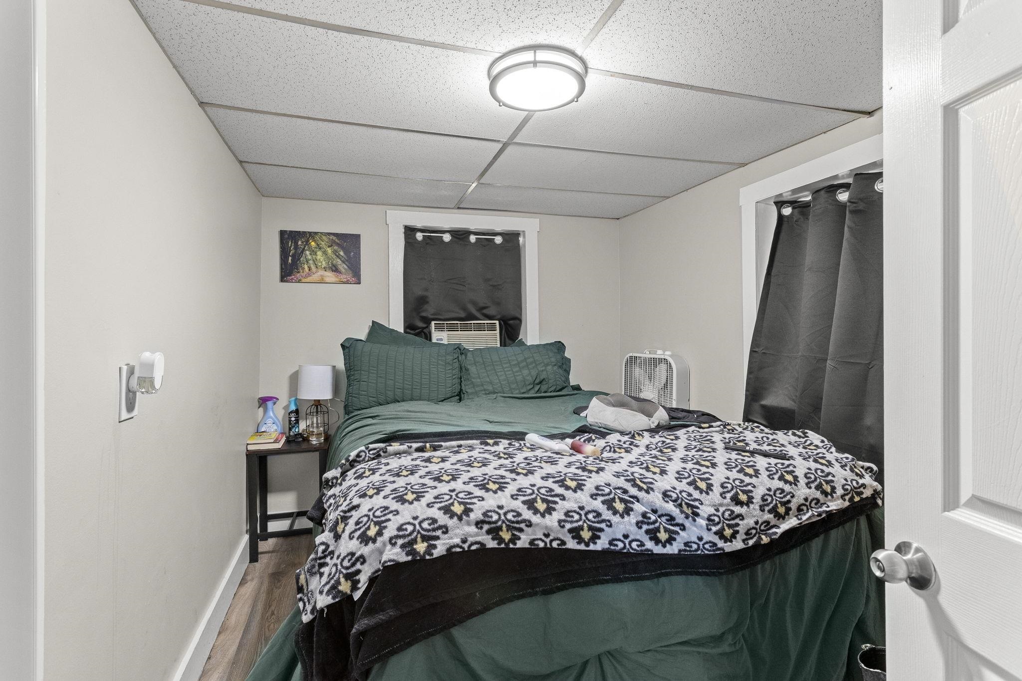 Manchester, New Hampshire, 03103, United States, ,Residential,For Sale,1981935