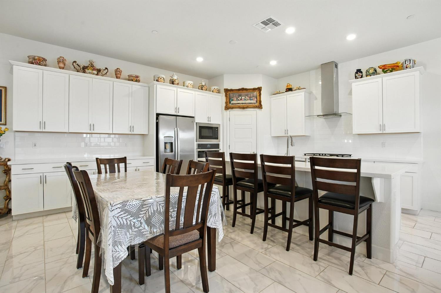 Sacramento, California, 95835, United States, 3 Bedrooms Bedrooms, ,2 BathroomsBathrooms,Residential,For Sale,1972614