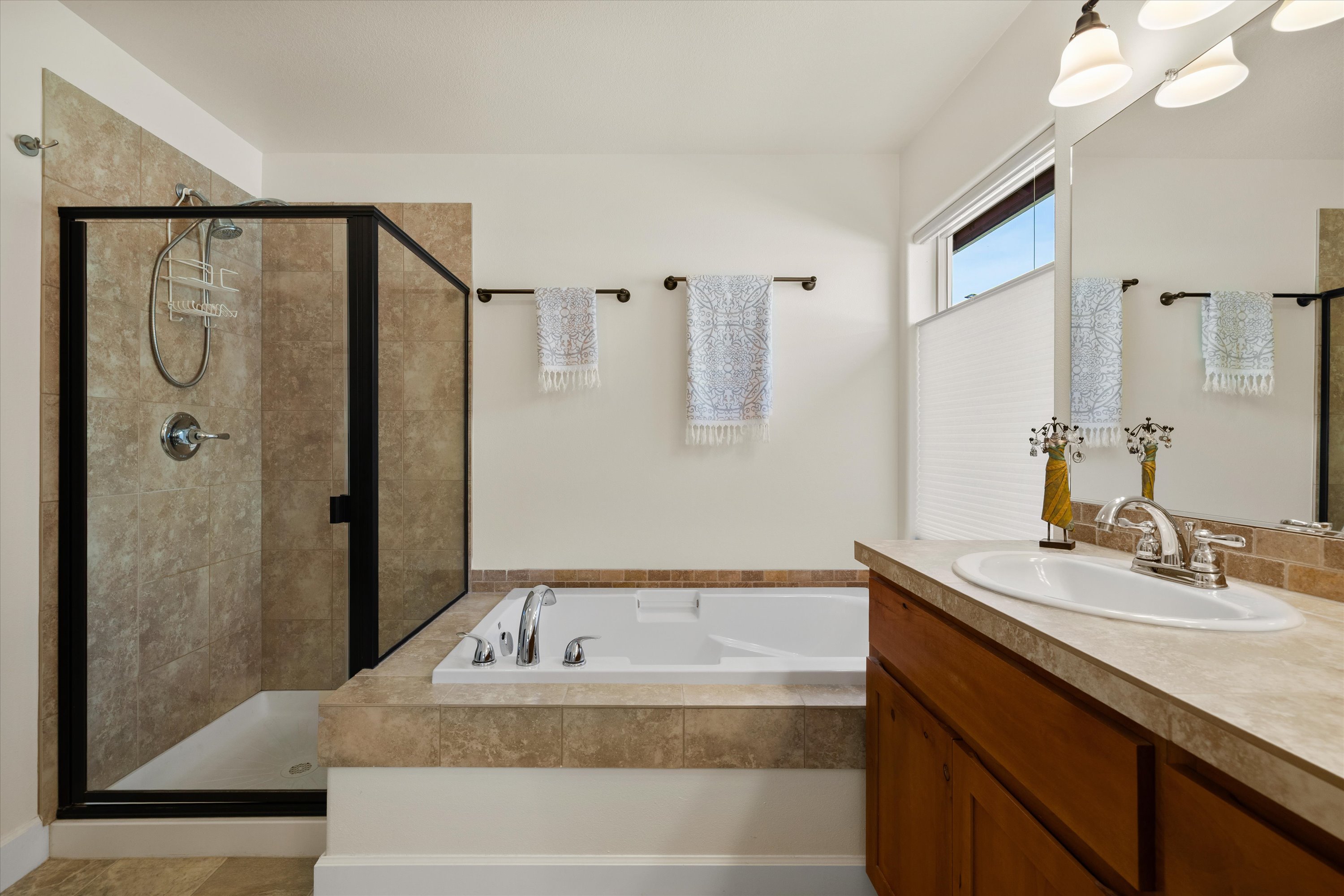 Bend, Oregon, 97702, United States, 3 Bedrooms Bedrooms, ,2 BathroomsBathrooms,Residential,For Sale,1941729