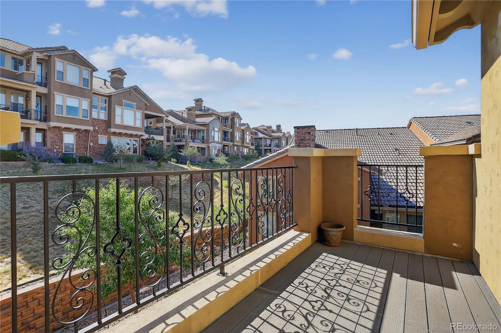 Highlands Ranch, Colorado, 80126, United States, 2 Bedrooms Bedrooms, ,3 BathroomsBathrooms,Residential,For Sale,1818282