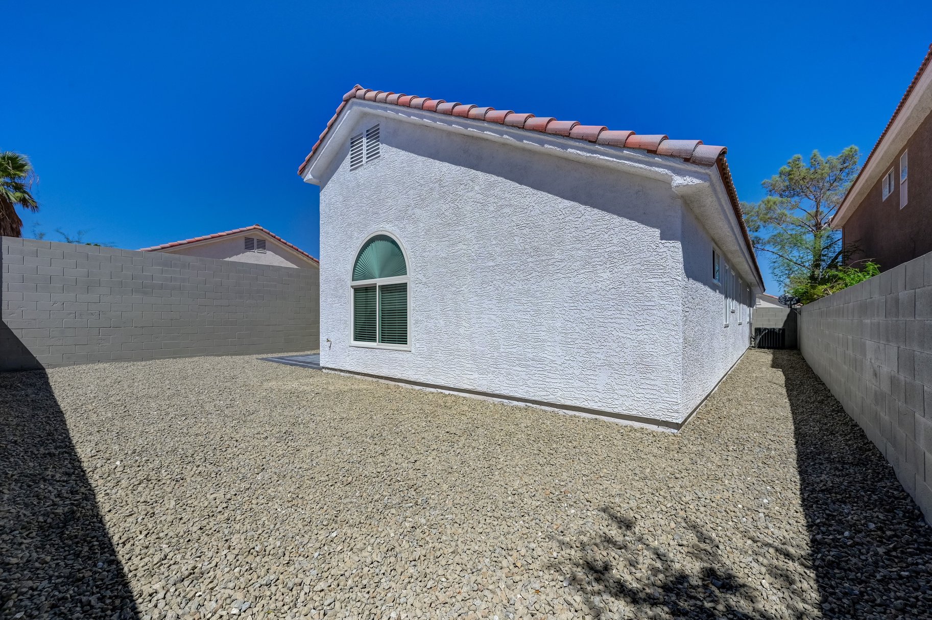  Newly Updated 3 Bed 2 Bath - 物件實景
