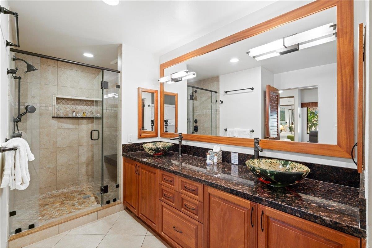 Lahaina, Hawaii, 96761, United States, 2 Bedrooms Bedrooms, ,2 BathroomsBathrooms,Residential,For Sale,2001771