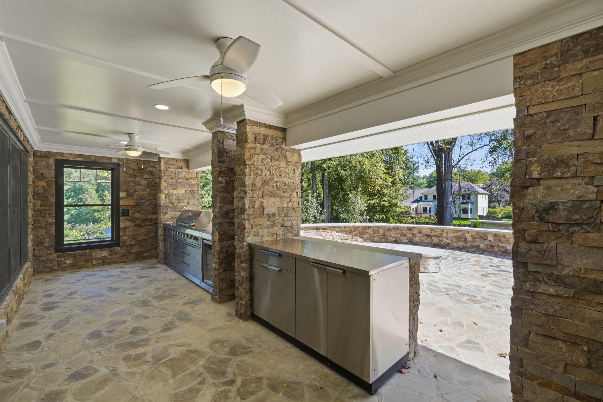  6340 Old Dominion Drive, Mclean, VA, 22101 - 物件實景